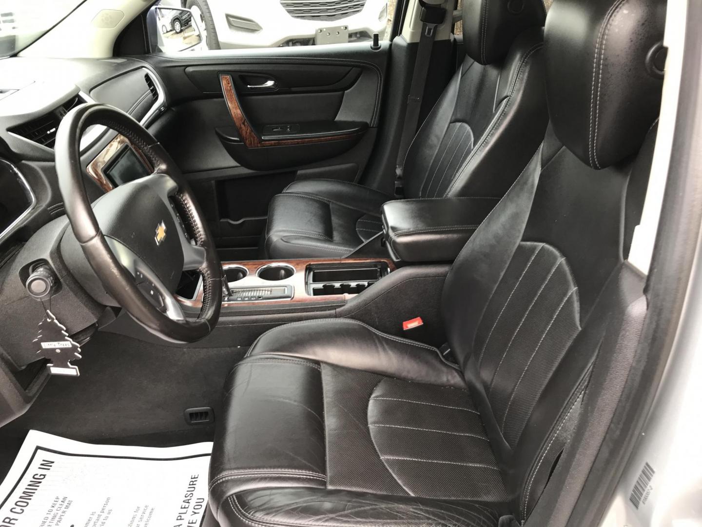 2013 Silver /Black Chevrolet Traverse LTZ AWD (1GNKVLKD3DJ) with an 3.6L V6 DOHC 24V engine, 6-Speed Automatic transmission, located at 577 Chester Pike, Prospect Park, PA, 19076, (610) 237-1015, 39.886154, -75.302338 - Photo#11