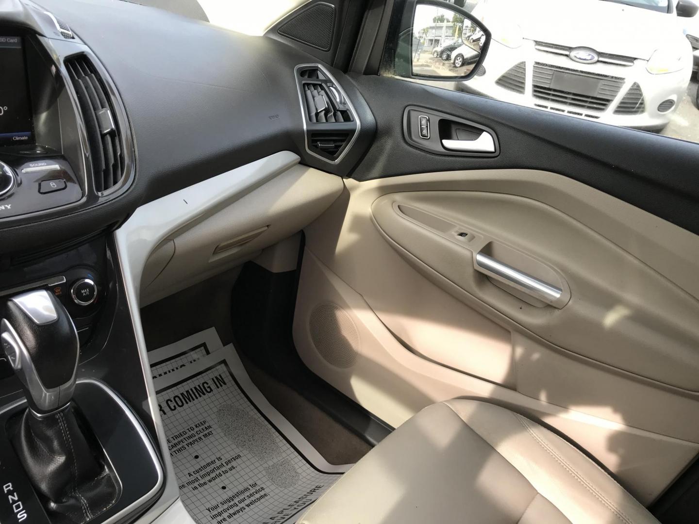 2013 Black /Tan Ford Escape SEL 4WD (1FMCU9H98DU) with an 2.0L L4 DOHC 16V engine, 6-Speed Automatic transmission, located at 577 Chester Pike, Prospect Park, PA, 19076, (610) 237-1015, 39.886154, -75.302338 - Photo#15