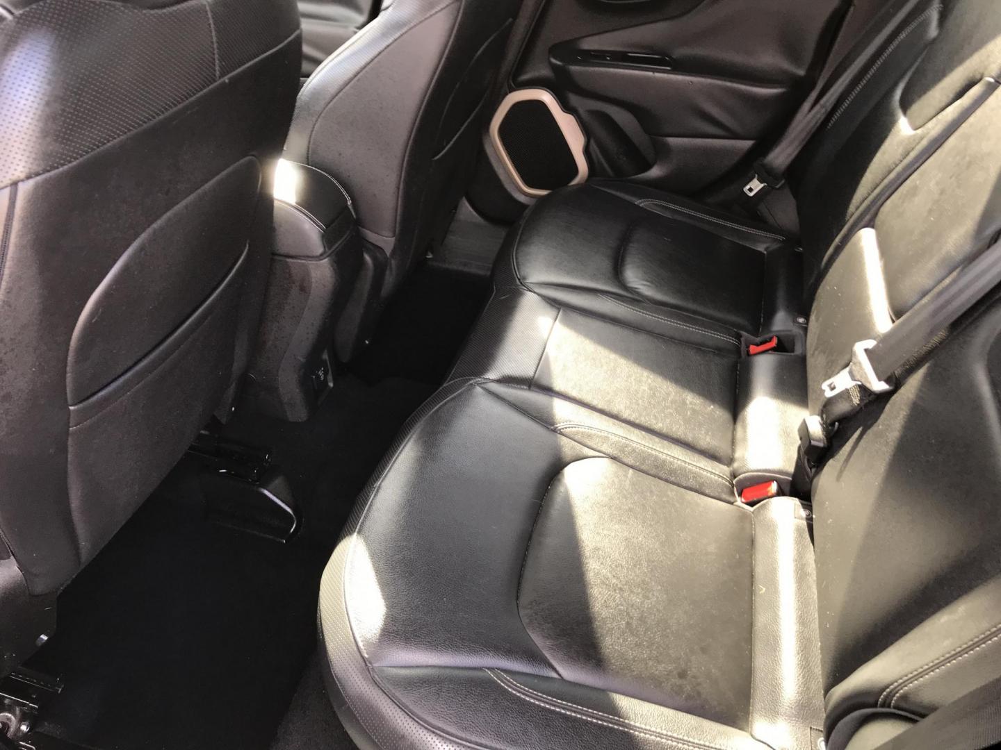 2015 Black /Black Jeep Renegade Limited 4WD (ZACCJBDT0FP) with an 2.4L L4 engine, 9-Speed Automatic transmission, located at 577 Chester Pike, Prospect Park, PA, 19076, (610) 237-1015, 39.886154, -75.302338 - 2015 Jeep Renegade LIMITED: Navigation system, backup camera, new PA inspection, SUPER CLEAN, runs LIKE NEW! This vehicle comes inspected and has been given a bumper to bumper safety check. It is very clean, reliable, and well maintained. We offer a unique pay plan that is known for being the eas - Photo#19