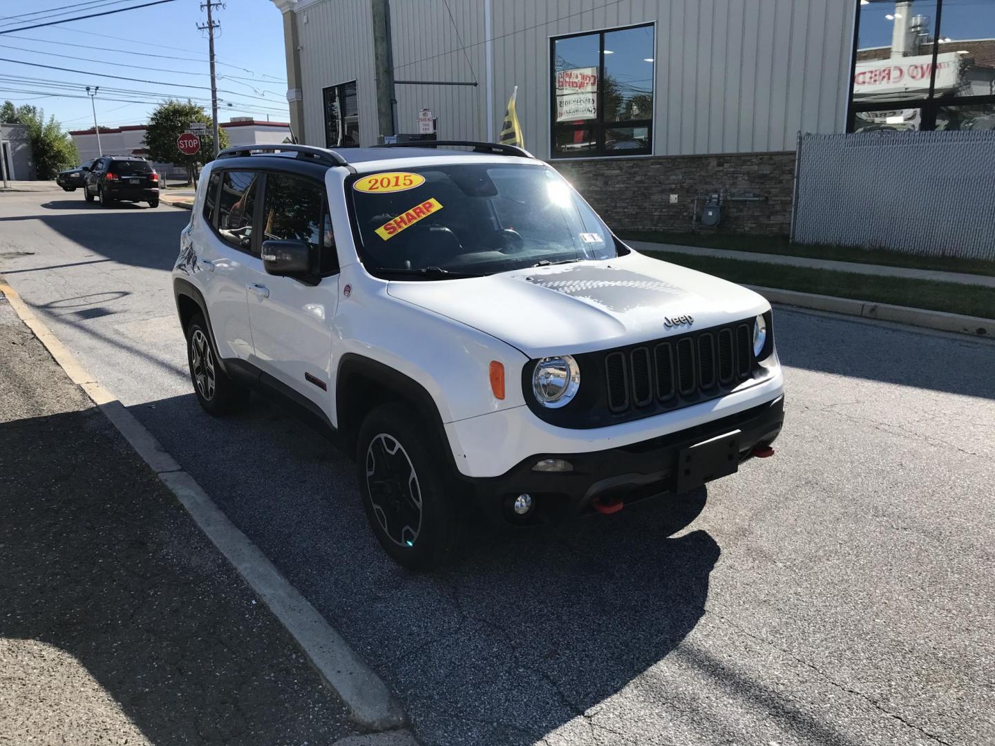 2015 White /Black Jeep Renegade Trailhawk (ZACCJBCT2FP) with an 2.4L L4 engine, 9-Speed Automatic transmission, located at 577 Chester Pike, Prospect Park, PA, 19076, (610) 237-1015, 39.886154, -75.302338 - 2015 Jeep Renegade Trailhawk: Only 123k miles, navigation system, backup camera, new PA inspection, SUPER CLEAN, runs LIKE NEW! vehicle comes inspected and has been given a bumper to bumper safety check. It is very clean, reliable, and well maintained. We offer a unique pay plan that is known fo - Photo#3