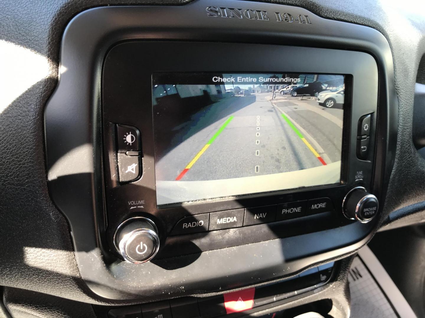 2015 White /Black Jeep Renegade Trailhawk (ZACCJBCT2FP) with an 2.4L L4 engine, 9-Speed Automatic transmission, located at 577 Chester Pike, Prospect Park, PA, 19076, (610) 237-1015, 39.886154, -75.302338 - 2015 Jeep Renegade Trailhawk: Only 123k miles, navigation system, backup camera, new PA inspection, SUPER CLEAN, runs LIKE NEW! vehicle comes inspected and has been given a bumper to bumper safety check. It is very clean, reliable, and well maintained. We offer a unique pay plan that is known fo - Photo#14