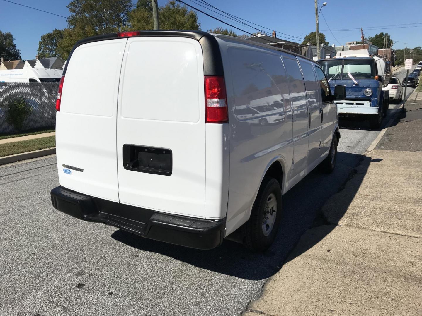 2019 White /Gray Chevrolet Express 2500 Cargo (1GCWGAFP4K1) with an 4.3L V6 engine, 6A transmission, located at 577 Chester Pike, Prospect Park, PA, 19076, (610) 237-1015, 39.886154, -75.302338 - 2019 Chevrolet Express 2500 Cargo Van: Has multiple pieces of shelving, backup camera, no side or rear windows, new PA inspection, RUNS LIKE NEW, FLEET MAINTAINED! This vehicle comes inspected and has been given a bumper to bumper safety check. It is very clean, reliable, and well maintained. We - Photo#4