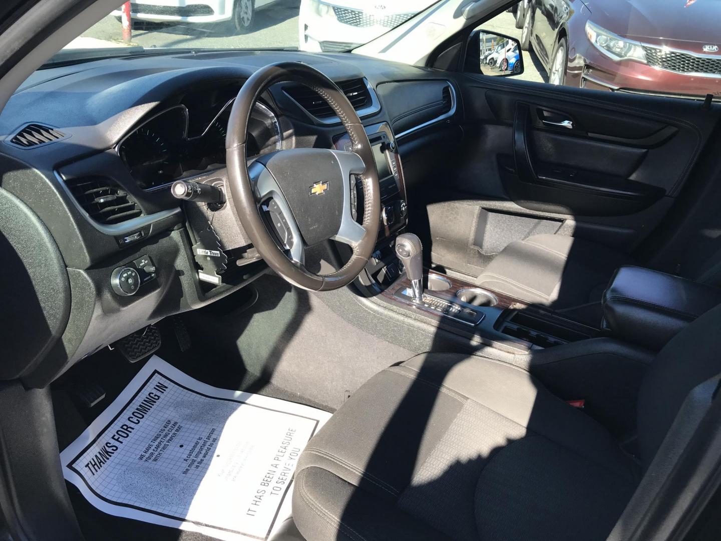 2017 Black /Gray Chevrolet Traverse 1LT AWD (1GNKVGKD2HJ) with an 3.6L V6 DOHC 24V engine, 6A transmission, located at 577 Chester Pike, Prospect Park, PA, 19076, (610) 237-1015, 39.886154, -75.302338 - 2017 Chevrolet Traverse LT: AWD, 3rd row seating, new PA inspection, backup camera, SUPER CLEAN, runs LIKE NEW! This vehicle comes inspected and has been given a bumper to bumper safety check. It is very clean, reliable, and well maintained. We offer a unique pay plan that is known for being the - Photo#8