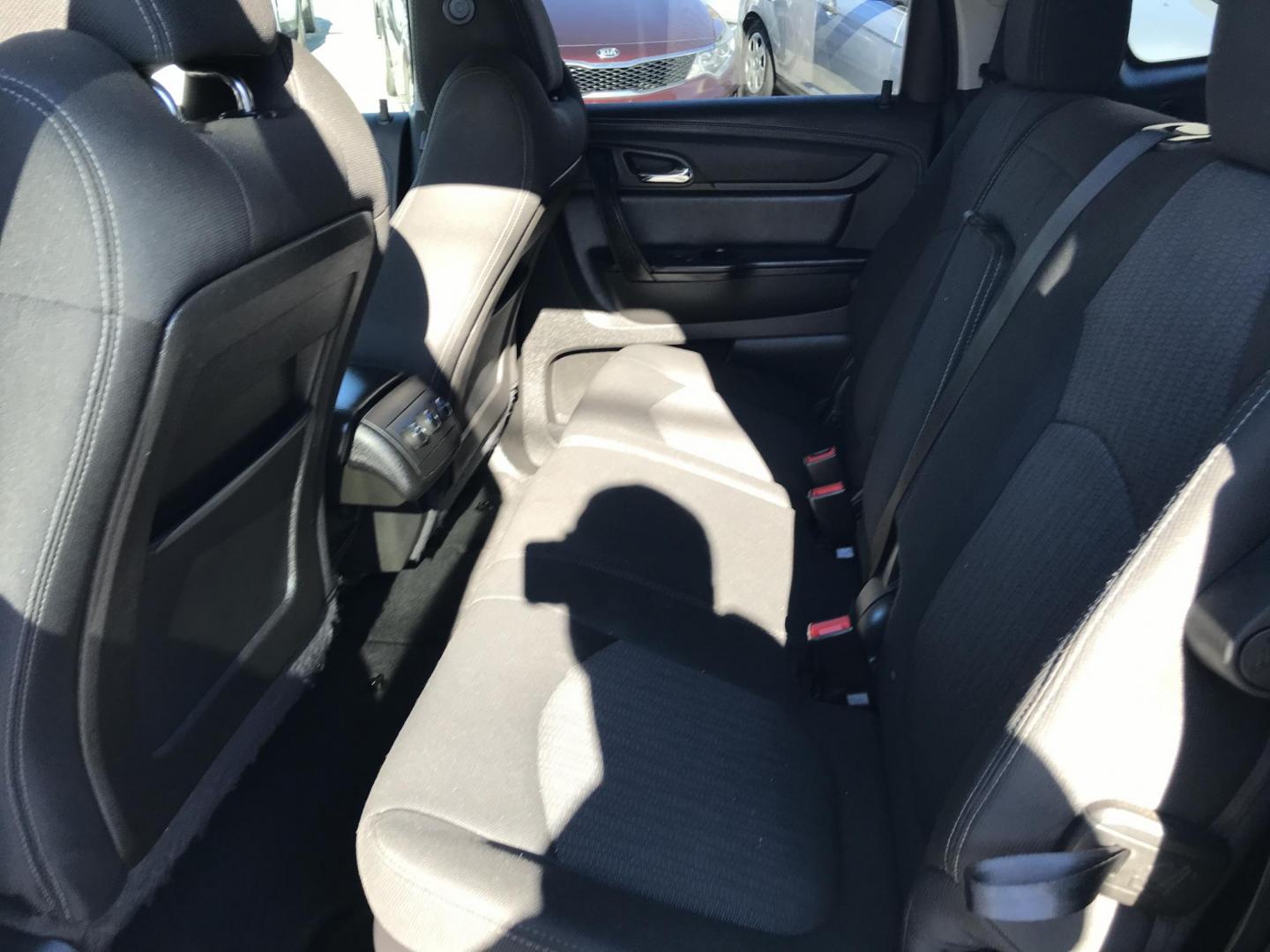 2017 Black /Gray Chevrolet Traverse 1LT AWD (1GNKVGKD2HJ) with an 3.6L V6 DOHC 24V engine, 6A transmission, located at 577 Chester Pike, Prospect Park, PA, 19076, (610) 237-1015, 39.886154, -75.302338 - 2017 Chevrolet Traverse LT: AWD, 3rd row seating, new PA inspection, backup camera, SUPER CLEAN, runs LIKE NEW! This vehicle comes inspected and has been given a bumper to bumper safety check. It is very clean, reliable, and well maintained. We offer a unique pay plan that is known for being the - Photo#19