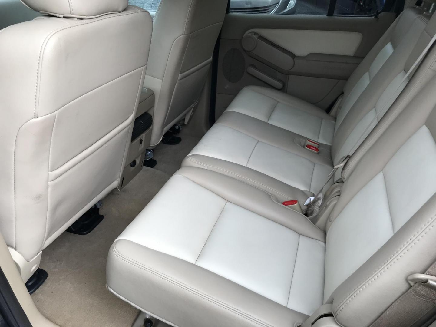 2010 Gray /Tan Ford Explorer Eddie Bauer 4.0L 4WD (1FMEU7EE4AU) with an 4.0L V6 SOHC 16V engine, 5-Speed Automatic transmission, located at 577 Chester Pike, Prospect Park, PA, 19076, (610) 237-1015, 39.886154, -75.302338 - 2010 Ford Explorer Eddie Bauer: 3rd row seating, 4x4, new PA inspection, runs LIKE NEW! This vehicle comes inspected and has been given a bumper to bumper safety check. It is very clean, reliable, and well maintained. We offer a unique pay plan that is known for being the easiest and fastest fina - Photo#18