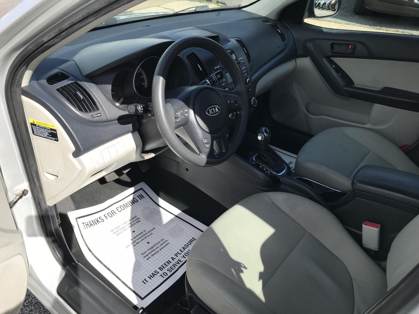 2012 Silver /Gray Kia Forte EX (KNAFU4A27C5) with an 2.0L L4 DOHC 16V engine, Automatic transmission, located at 577 Chester Pike, Prospect Park, PA, 19076, (610) 237-1015, 39.886154, -75.302338 - Photo#7