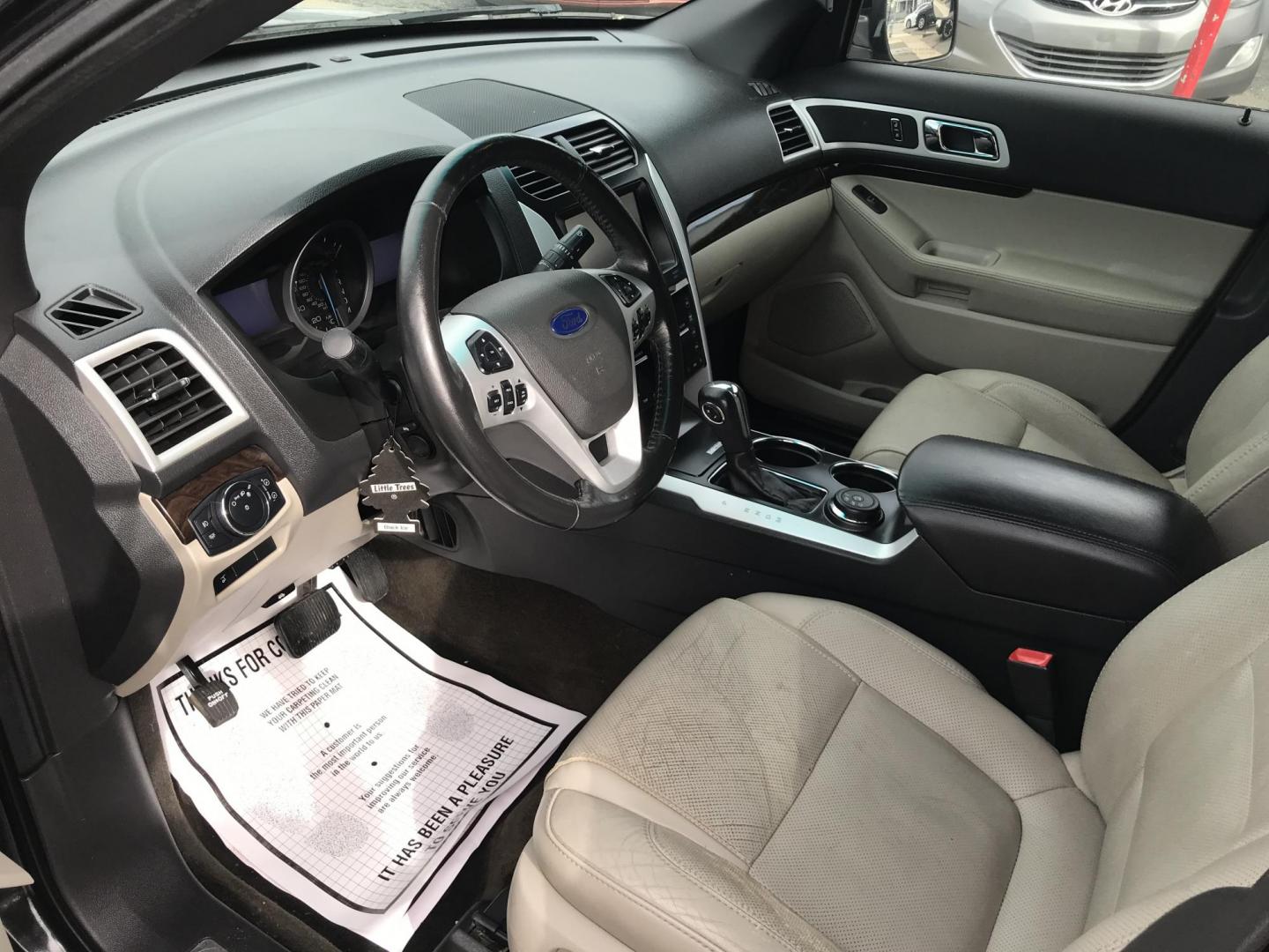 2013 Black /Black Ford Explorer Limited 4WD (1FM5K8F83DG) with an 3.5L V6 DOHC 24V engine, 6-Speed Automatic transmission, located at 577 Chester Pike, Prospect Park, PA, 19076, (610) 237-1015, 39.886154, -75.302338 - 2013 Ford Explorer LIMITED: 3rd row seating, 4x4, navigation system, backup camera, DVD's in rear headrests, new PA inspection, runs LIKE NEW! This vehicle comes inspected and has been given a bumper to bumper safety check. It is very clean, reliable, and well maintained. We offer a unique pay pl - Photo#8