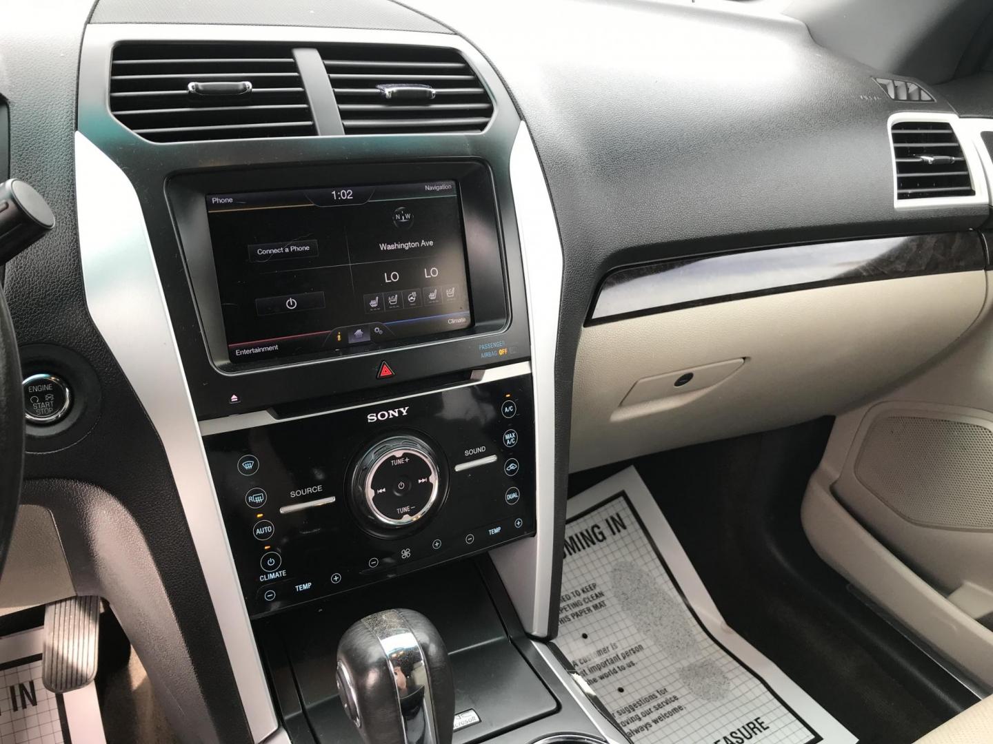 2013 Black /Black Ford Explorer Limited 4WD (1FM5K8F83DG) with an 3.5L V6 DOHC 24V engine, 6-Speed Automatic transmission, located at 577 Chester Pike, Prospect Park, PA, 19076, (610) 237-1015, 39.886154, -75.302338 - 2013 Ford Explorer LIMITED: 3rd row seating, 4x4, navigation system, backup camera, DVD's in rear headrests, new PA inspection, runs LIKE NEW! This vehicle comes inspected and has been given a bumper to bumper safety check. It is very clean, reliable, and well maintained. We offer a unique pay pl - Photo#13