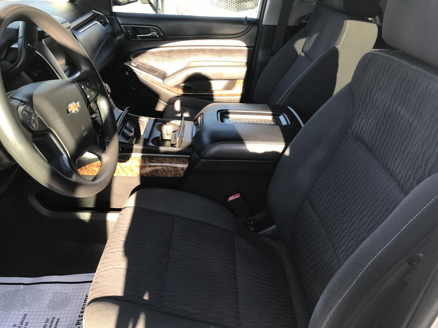 2018 Silver /Black Chevrolet Tahoe Police 4WD (1GNSKDEC5JR) with an 5.3L V8 OHV 16V engine, 6A transmission, located at 577 Chester Pike, Prospect Park, PA, 19076, (610) 237-1015, 39.886154, -75.302338 - 2018 Chevrolet Tahoe Police: Backup camera, 4x4, new PA inspection, looks great, runs LIKE NEW! This vehicle comes inspected and has been given a bumper to bumper safety check. It is very clean, reliable, and well maintained. We offer a unique pay plan that is known for being the easiest and fast - Photo#8