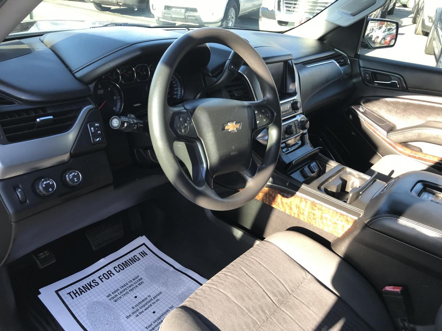 2018 Silver /Black Chevrolet Tahoe Police 4WD (1GNSKDEC5JR) with an 5.3L V8 OHV 16V engine, 6A transmission, located at 577 Chester Pike, Prospect Park, PA, 19076, (610) 237-1015, 39.886154, -75.302338 - 2018 Chevrolet Tahoe Police: Backup camera, 4x4, new PA inspection, looks great, runs LIKE NEW! This vehicle comes inspected and has been given a bumper to bumper safety check. It is very clean, reliable, and well maintained. We offer a unique pay plan that is known for being the easiest and fast - Photo#9