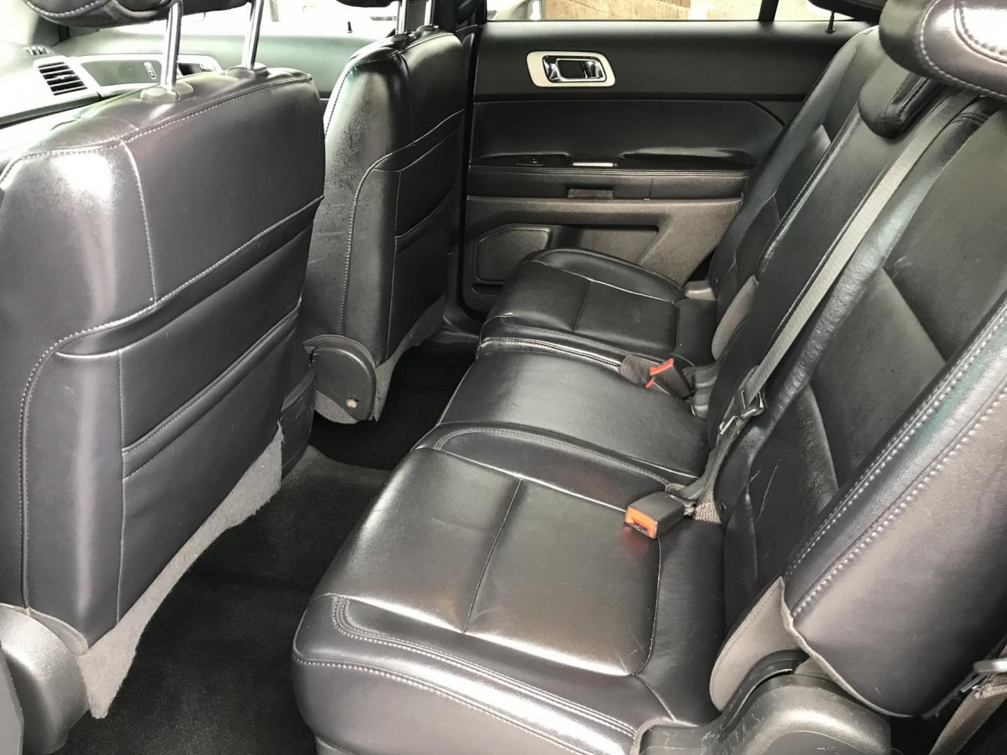 2012 Blue /Black Ford Explorer XLT 4WD (1FMHK8D88CG) with an 3.5L V6 DOHC 24V engine, 6-Speed Automatic transmission, located at 577 Chester Pike, Prospect Park, PA, 19076, (610) 237-1015, 39.886154, -75.302338 - 2012 Ford Explorer XLT: Navigation system, backup camera, 4x4, 3rd row seating, new PA inspection, SUPER CLEAN, runs LIKE NEW! This vehicle comes inspected and has been given a bumper to bumper safety check. It is very clean, reliable, and well maintained. We offer a unique pay plan that is known - Photo#18