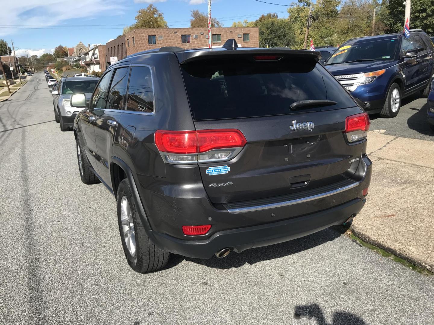 2014 Gray /Tan Jeep Grand Cherokee Limited 4WD (1C4RJFBG4EC) with an 3.6L V6 DOHC 24V engine, 5-Speed Automatic transmission, located at 577 Chester Pike, Prospect Park, PA, 19076, (610) 237-1015, 39.886154, -75.302338 - 2014 Jeep Grand Cherokee LIMITED: Navigation system, backup camera, sunroof, 4x4, new PA inspection, SUPER CLEAN, runs LIKE NEW! This vehicle comes inspected and has been given a bumper to bumper safety check. It is very clean, reliable, and well maintained. We offer a unique pay plan that is kno - Photo#5