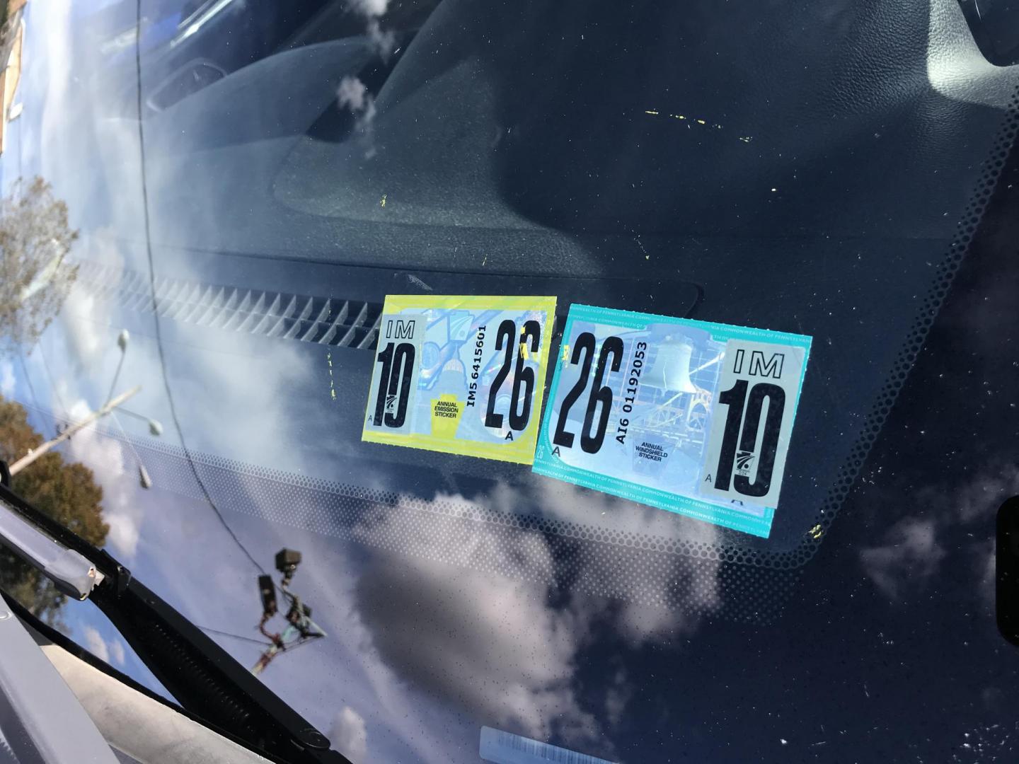 2014 Gray /Tan Jeep Grand Cherokee Limited 4WD (1C4RJFBG4EC) with an 3.6L V6 DOHC 24V engine, 5-Speed Automatic transmission, located at 577 Chester Pike, Prospect Park, PA, 19076, (610) 237-1015, 39.886154, -75.302338 - 2014 Jeep Grand Cherokee LIMITED: Navigation system, backup camera, sunroof, 4x4, new PA inspection, SUPER CLEAN, runs LIKE NEW! This vehicle comes inspected and has been given a bumper to bumper safety check. It is very clean, reliable, and well maintained. We offer a unique pay plan that is kno - Photo#7