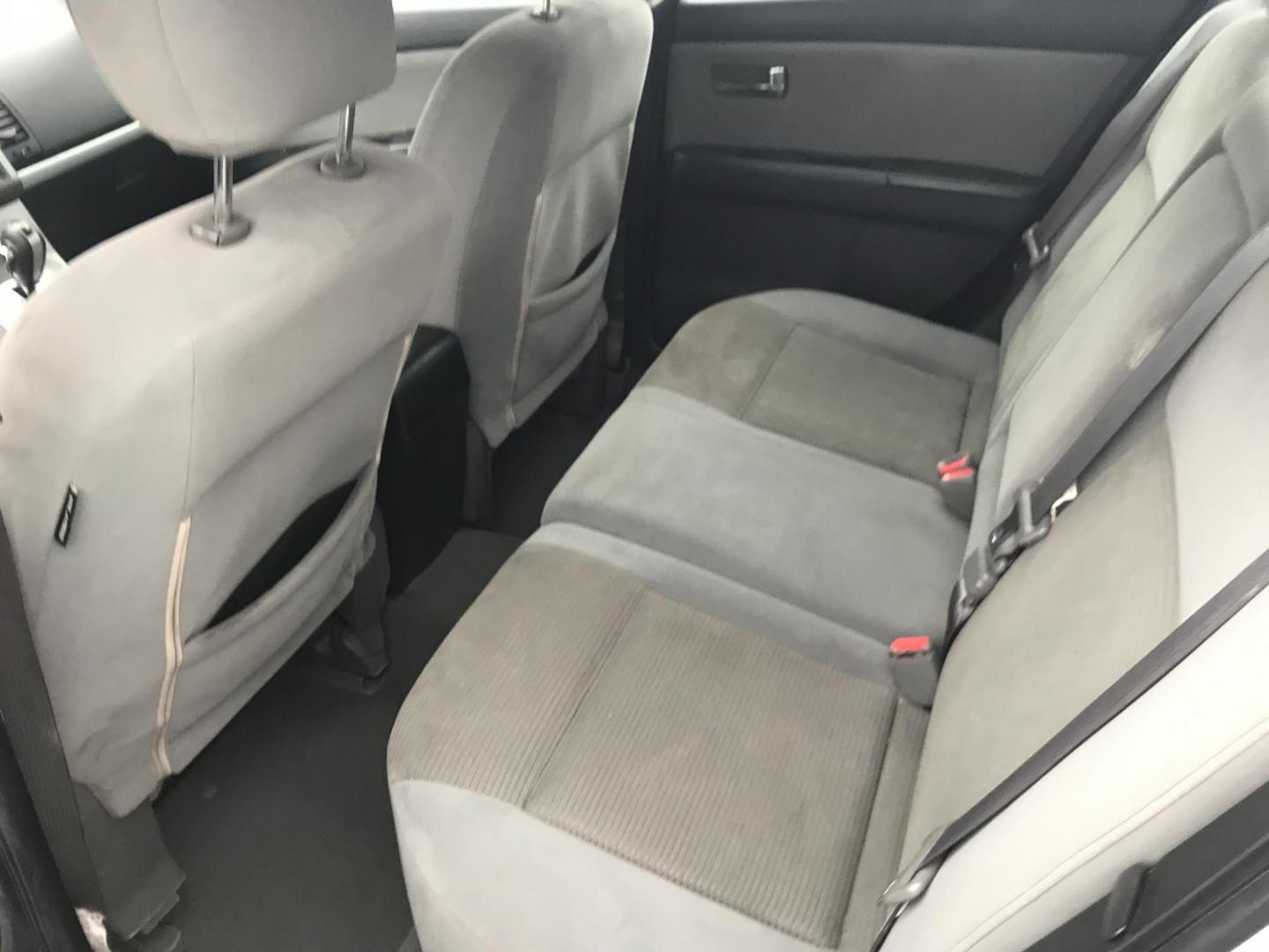 2010 Silver /Gray Nissan Sentra 2.0 (3N1AB6AP9AL) with an 2.0L L4 DOHC 16V engine, Continuously Variable Transmisson transmission, located at 577 Chester Pike, Prospect Park, PA, 19076, (610) 237-1015, 39.886154, -75.302338 - 2010 Nissan Sentra: New PA inspection, great on gas, runs EXCELLENT! - Photo#13