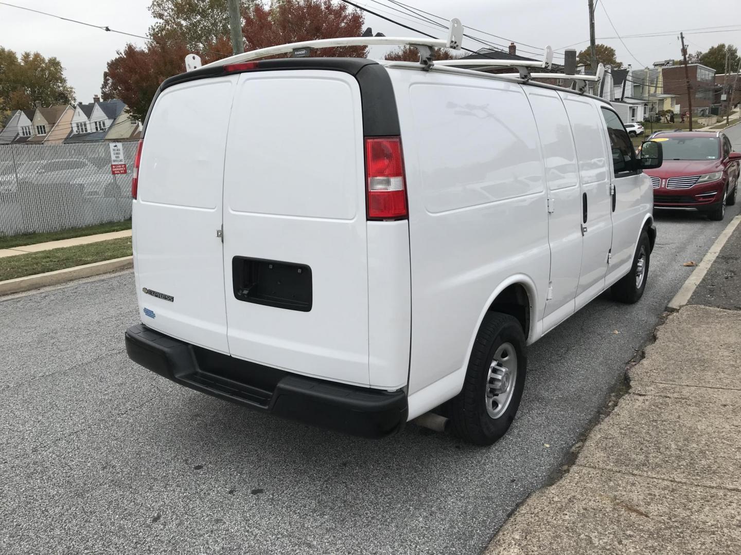 2019 White /Gray Chevrolet Express 2500 Cargo (1GCWGAFP1K1) with an 4.3L V6 engine, 6A transmission, located at 577 Chester Pike, Prospect Park, PA, 19076, (610) 237-1015, 39.886154, -75.302338 - 2019 Chevy Express 2500 Cargo Van: Has ladder racks, shelving, backup camera, new PA inspection, FLEET MAINTAINED, runs LIKE NEW! This vehicle comes inspected and has been given a bumper to bumper safety check. It is very clean, reliable, and well maintained. We offer a unique pay plan that is kn - Photo#4