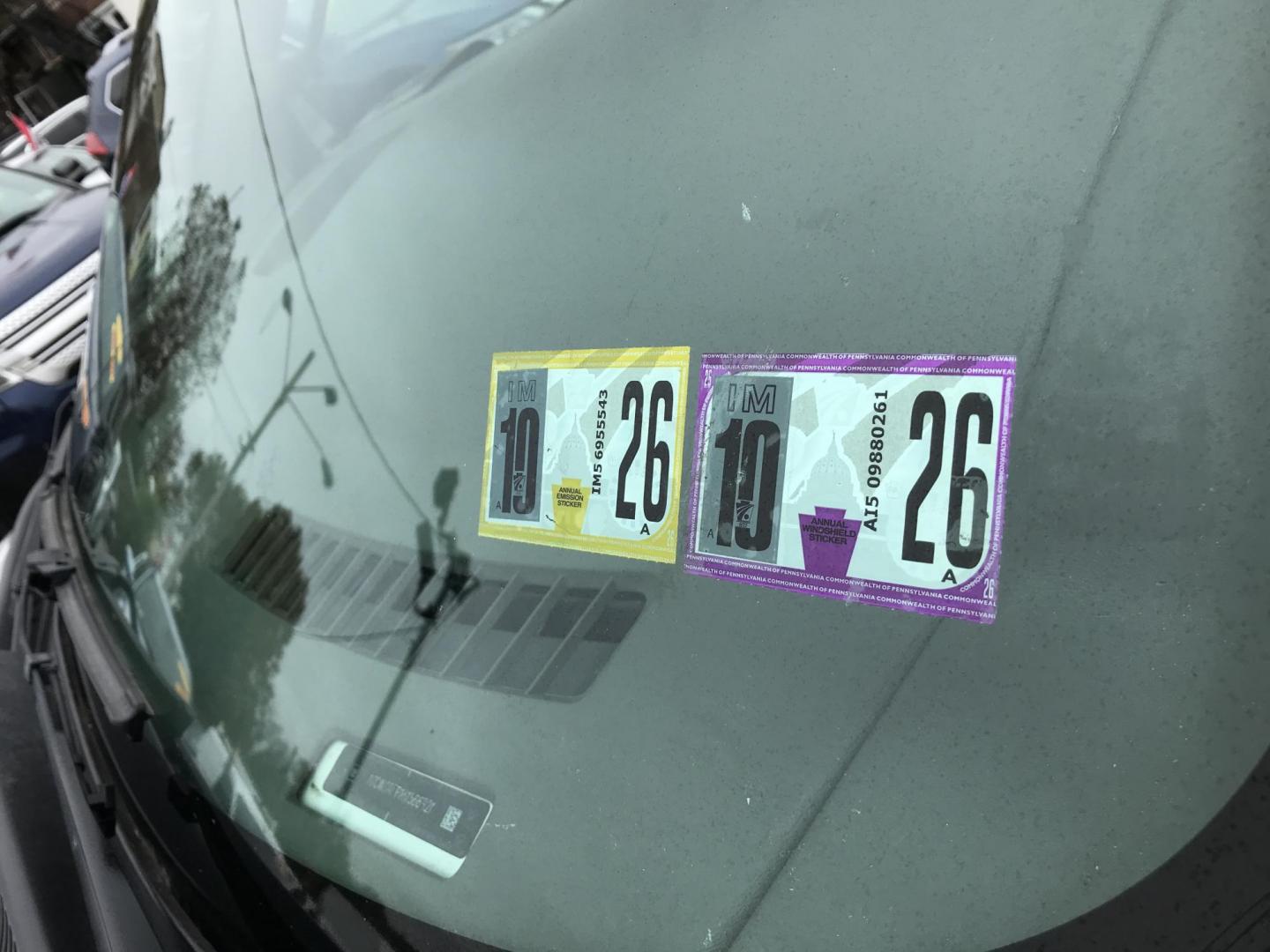 2019 White /Gray Chevrolet Express 2500 Cargo (1GCWGAFP1K1) with an 4.3L V6 engine, 6A transmission, located at 577 Chester Pike, Prospect Park, PA, 19076, (610) 237-1015, 39.886154, -75.302338 - 2019 Chevy Express 2500 Cargo Van: Has ladder racks, shelving, backup camera, new PA inspection, FLEET MAINTAINED, runs LIKE NEW! This vehicle comes inspected and has been given a bumper to bumper safety check. It is very clean, reliable, and well maintained. We offer a unique pay plan that is kn - Photo#6