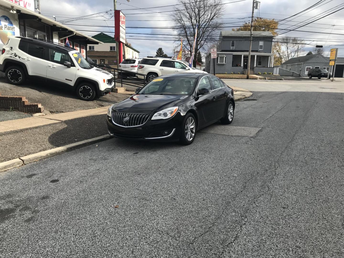 2017 Black /Black Buick Regal Leather AWD (2G4GM5EX9H9) with an 2.0L L4 DOHC 16V TURBO engine, 6A transmission, located at 577 Chester Pike, Prospect Park, PA, 19076, (610) 237-1015, 39.886154, -75.302338 - Photo#1