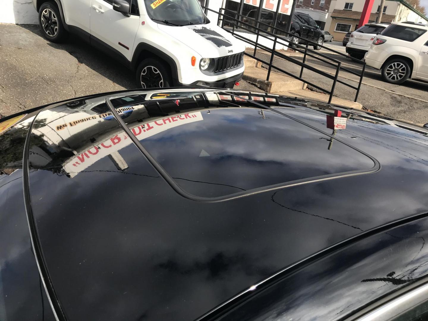 2017 Black /Black Buick Regal Leather AWD (2G4GM5EX9H9) with an 2.0L L4 DOHC 16V TURBO engine, 6A transmission, located at 577 Chester Pike, Prospect Park, PA, 19076, (610) 237-1015, 39.886154, -75.302338 - Photo#7