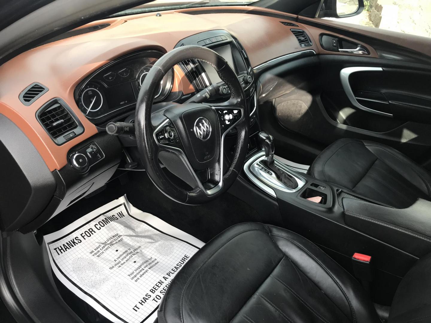 2017 Black /Black Buick Regal Leather AWD (2G4GM5EX9H9) with an 2.0L L4 DOHC 16V TURBO engine, 6A transmission, located at 577 Chester Pike, Prospect Park, PA, 19076, (610) 237-1015, 39.886154, -75.302338 - Photo#12