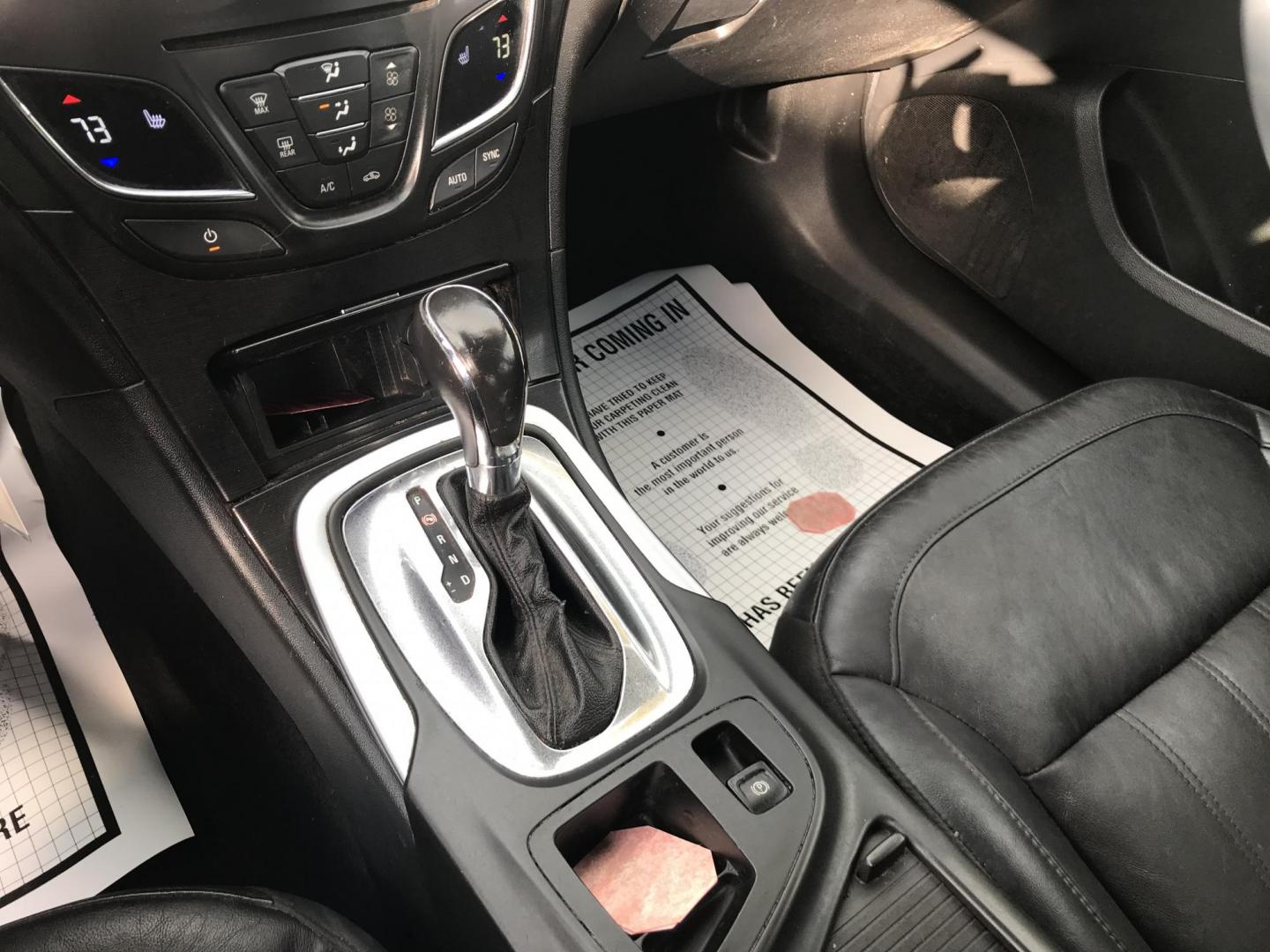 2017 Black /Black Buick Regal Leather AWD (2G4GM5EX9H9) with an 2.0L L4 DOHC 16V TURBO engine, 6A transmission, located at 577 Chester Pike, Prospect Park, PA, 19076, (610) 237-1015, 39.886154, -75.302338 - Photo#17