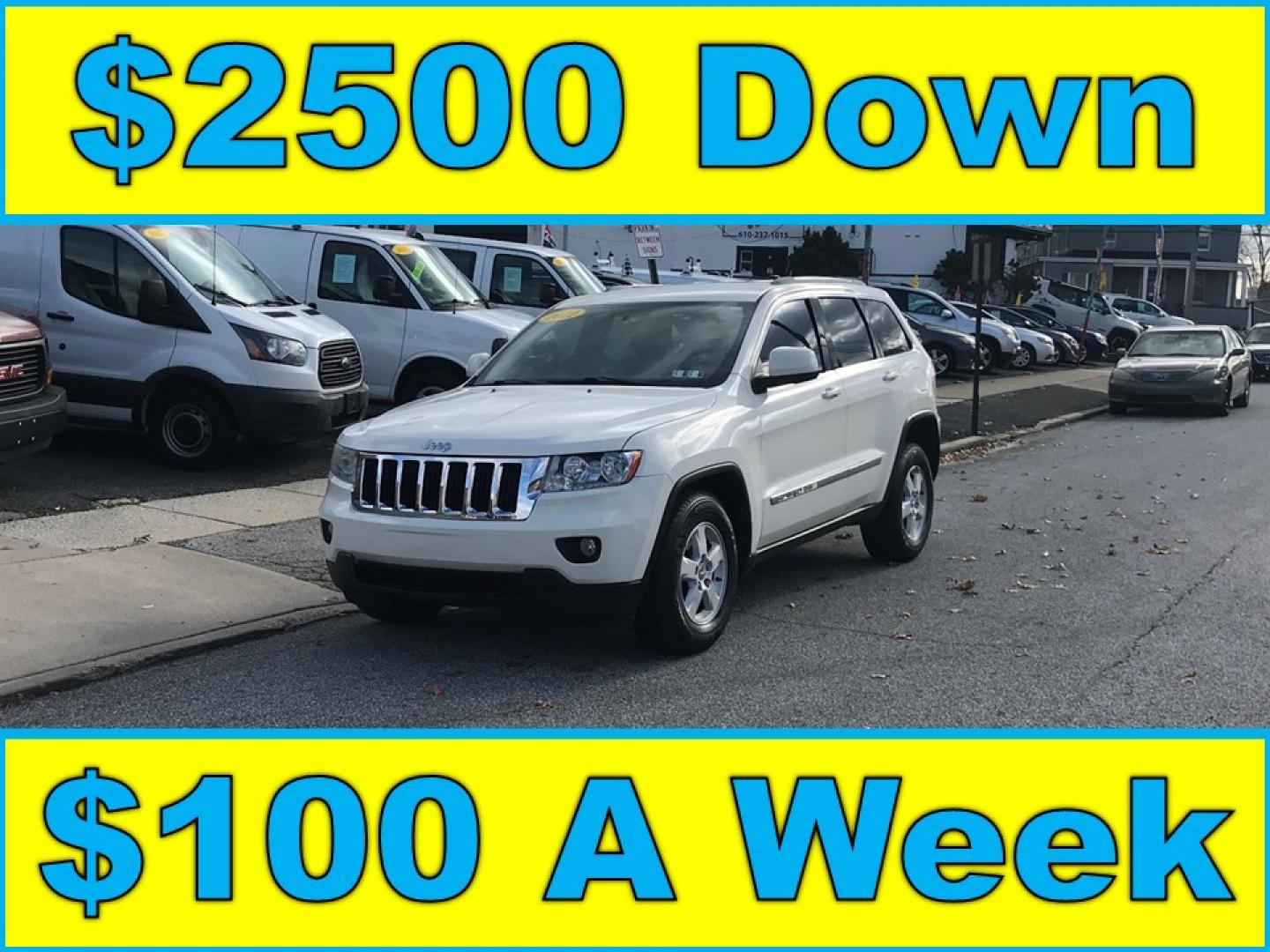 2012 White /Black Jeep Grand Cherokee Laredo 4WD (1C4RJFAG3CC) with an 3.6L V6 DOHC 24V engine, 5-Speed Automatic transmission, located at 577 Chester Pike, Prospect Park, PA, 19076, (610) 237-1015, 39.886154, -75.302338 - Photo#0
