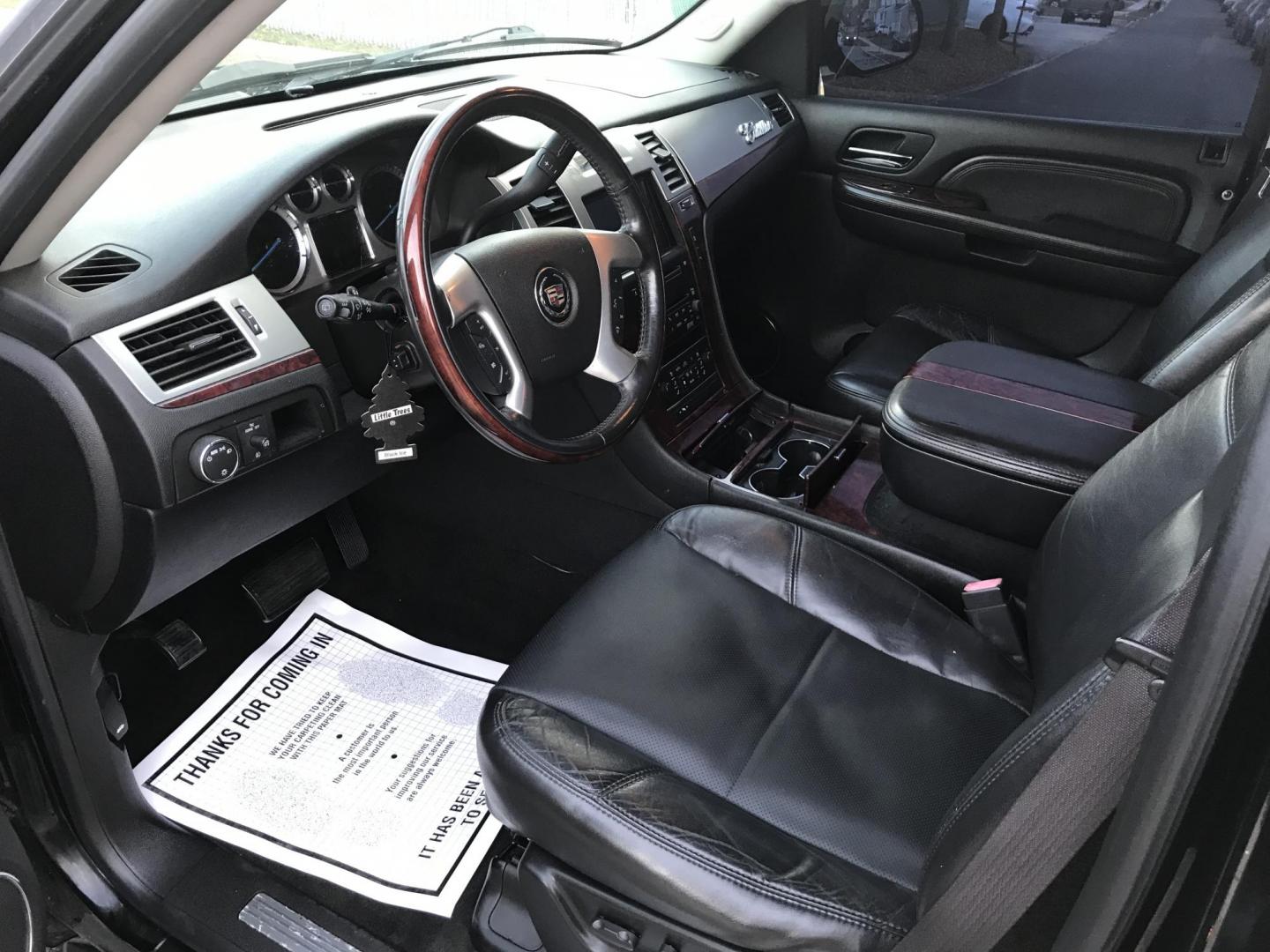 2009 Black /Black Cadillac Escalade ESV AWD (1GYFK26269R) with an 6.2L V8 OHV 16V FFV engine, 6-Speed Automatic transmission, located at 577 Chester Pike, Prospect Park, PA, 19076, (610) 237-1015, 39.886154, -75.302338 - 2009 Cadillac Escalade ESV: AWD, sunroof, backup camera, new PA inspection, SUPER CLEAN, runs LIKE NEW! This vehicle comes inspected and has been given a bumper to bumper safety check. It is very clean, reliable, and well maintained. We offer a unique pay plan that is known for being the easiest - Photo#6