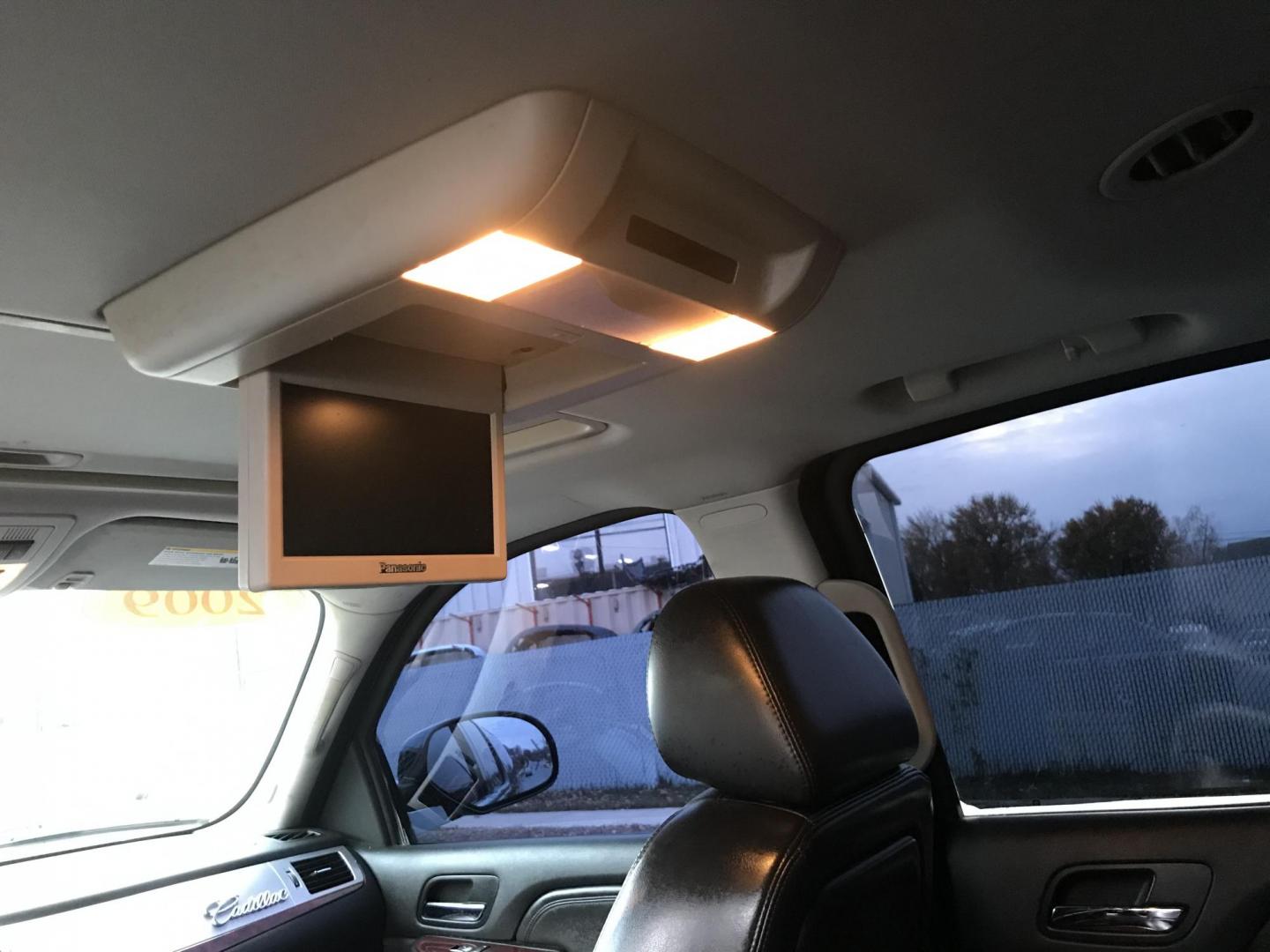 2009 Black /Black Cadillac Escalade ESV AWD (1GYFK26269R) with an 6.2L V8 OHV 16V FFV engine, 6-Speed Automatic transmission, located at 577 Chester Pike, Prospect Park, PA, 19076, (610) 237-1015, 39.886154, -75.302338 - 2009 Cadillac Escalade ESV: AWD, sunroof, backup camera, new PA inspection, SUPER CLEAN, runs LIKE NEW! This vehicle comes inspected and has been given a bumper to bumper safety check. It is very clean, reliable, and well maintained. We offer a unique pay plan that is known for being the easiest - Photo#15