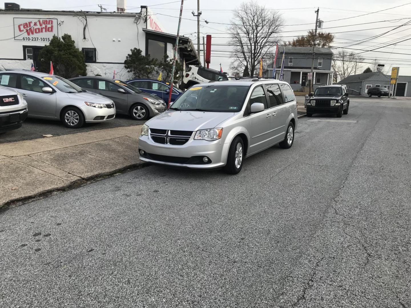 2011 Silver /Black Dodge Grand Caravan Crew (2D4RN5DG9BR) with an 3.6L V6 DOHC 24V engine, 6-Speed Automatic transmission, located at 577 Chester Pike, Prospect Park, PA, 19076, (610) 237-1015, 39.886154, -75.302338 - 2011 Dodge Grand Caravan Crew: Backup camera, stow and go seating, new PA inspection, SUPER CLEAN, runs LIKE NEW! This vehicle comes inspected and has been given a bumper to bumper safety check. It is very clean, reliable, and well maintained. We offer a unique pay plan that is known for being th - Photo#1