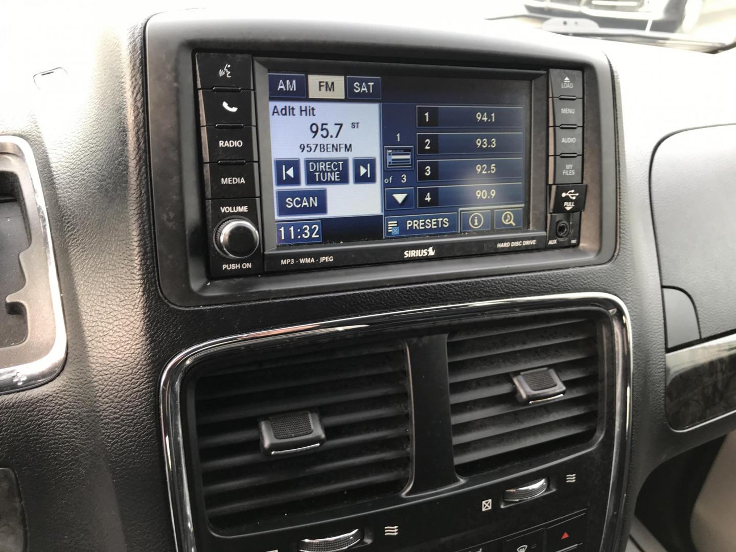 2011 Silver /Black Dodge Grand Caravan Crew (2D4RN5DG9BR) with an 3.6L V6 DOHC 24V engine, 6-Speed Automatic transmission, located at 577 Chester Pike, Prospect Park, PA, 19076, (610) 237-1015, 39.886154, -75.302338 - 2011 Dodge Grand Caravan Crew: Backup camera, stow and go seating, new PA inspection, SUPER CLEAN, runs LIKE NEW! This vehicle comes inspected and has been given a bumper to bumper safety check. It is very clean, reliable, and well maintained. We offer a unique pay plan that is known for being th - Photo#11