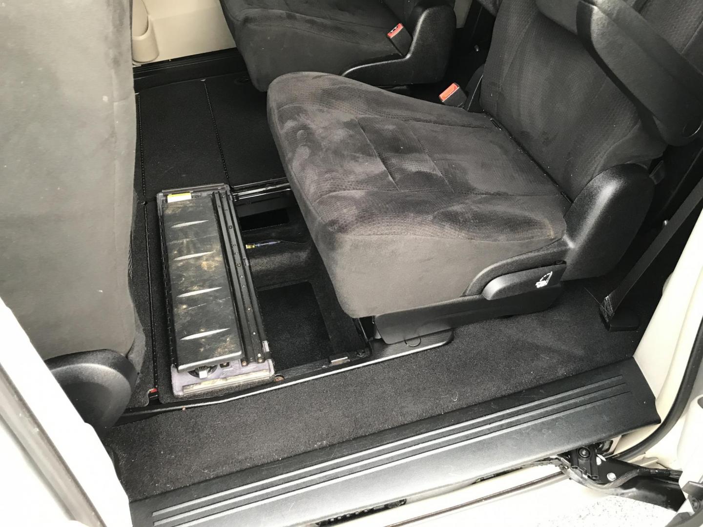 2011 Silver /Black Dodge Grand Caravan Crew (2D4RN5DG9BR) with an 3.6L V6 DOHC 24V engine, 6-Speed Automatic transmission, located at 577 Chester Pike, Prospect Park, PA, 19076, (610) 237-1015, 39.886154, -75.302338 - 2011 Dodge Grand Caravan Crew: Backup camera, stow and go seating, new PA inspection, SUPER CLEAN, runs LIKE NEW! This vehicle comes inspected and has been given a bumper to bumper safety check. It is very clean, reliable, and well maintained. We offer a unique pay plan that is known for being th - Photo#17