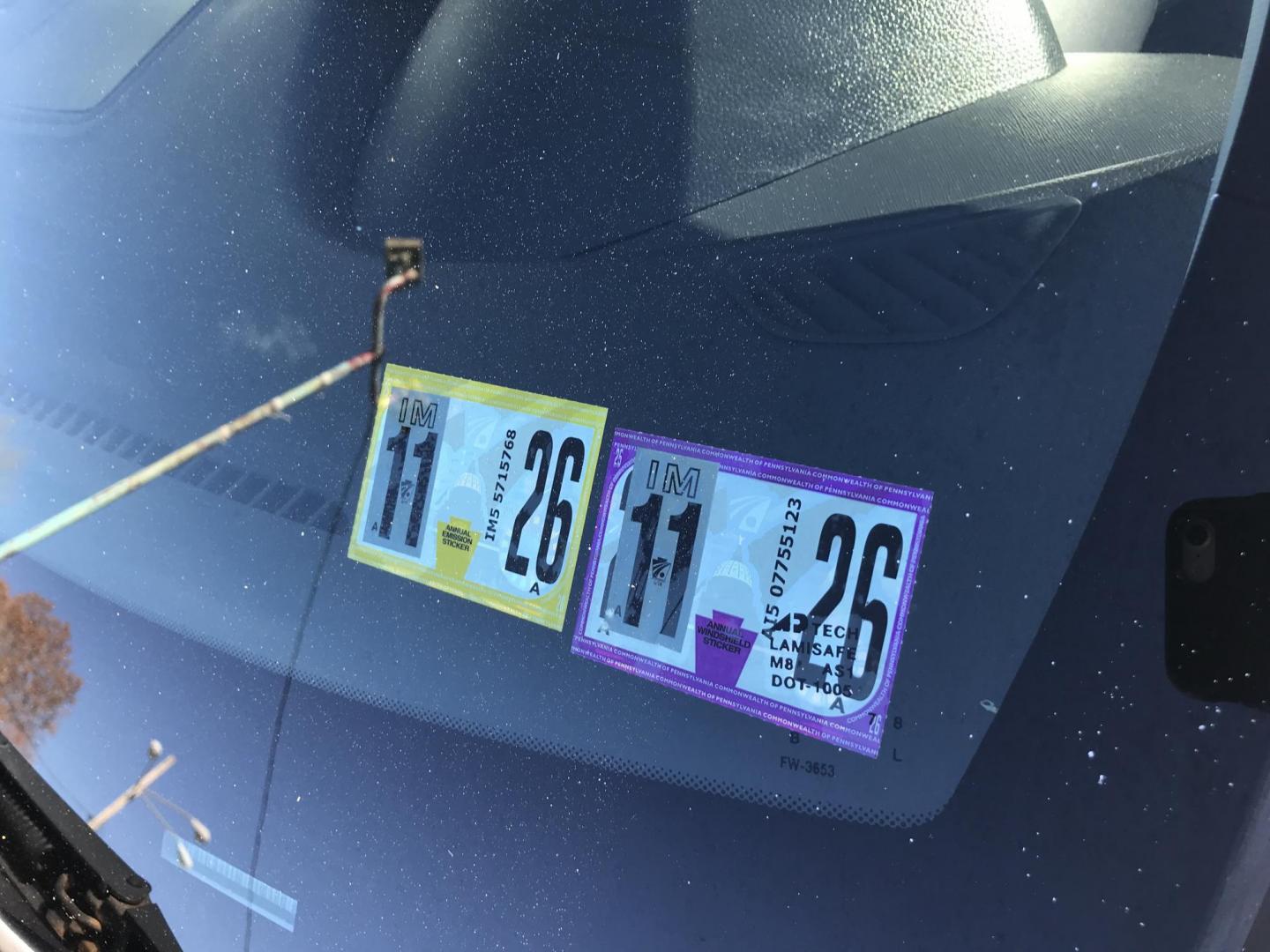 2014 White /Gray Hyundai Santa Fe Sport 2.0T FWD (5XYZU3LA0EG) with an 2.0L L4 DOHC 16V TURBO engine, 6-Speed Automatic transmission, located at 577 Chester Pike, Prospect Park, PA, 19076, (610) 237-1015, 39.886154, -75.302338 - 2014 Hyundai Santa Fe Sport: Only 104k miles, backup camera, new PA inspection, great on gas, SUPER CLEAN, runs LIKE NEW! This vehicle comes inspected and has been given a bumper to bumper safety check. It is very clean, reliable, and well maintained. We offer a unique pay plan that is known for - Photo#7