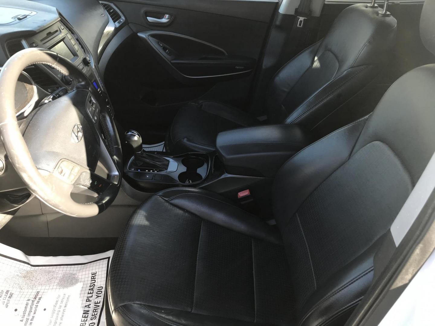 2014 White /Gray Hyundai Santa Fe Sport 2.0T FWD (5XYZU3LA0EG) with an 2.0L L4 DOHC 16V TURBO engine, 6-Speed Automatic transmission, located at 577 Chester Pike, Prospect Park, PA, 19076, (610) 237-1015, 39.886154, -75.302338 - 2014 Hyundai Santa Fe Sport: Only 104k miles, backup camera, new PA inspection, great on gas, SUPER CLEAN, runs LIKE NEW! This vehicle comes inspected and has been given a bumper to bumper safety check. It is very clean, reliable, and well maintained. We offer a unique pay plan that is known for - Photo#10