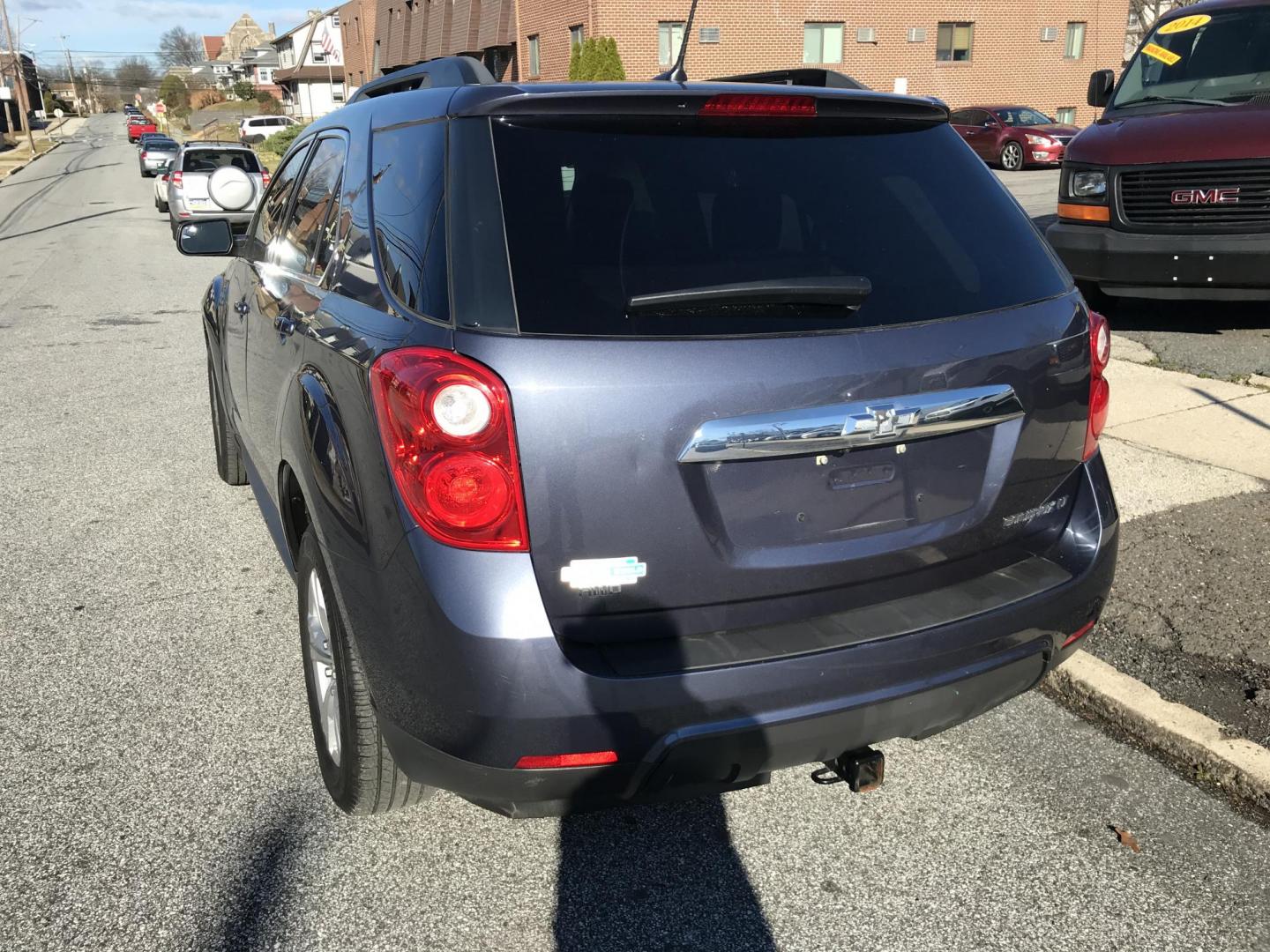 2014 Blue /Gray Chevrolet Equinox 1LT AWD (2GNFLFEK0E6) with an 2.4L L4 DOHC 16V FFV engine, 6-Speed Automatic transmission, located at 577 Chester Pike, Prospect Park, PA, 19076, (610) 237-1015, 39.886154, -75.302338 - 2014 Chevrolet Equinox: Only 125k miles, backup camera, new PA inspection, great on gas, SUPER CLEAN, runs LIKE NEW! This vehicle comes inspected and has been given a bumper to bumper safety check. It is very clean, reliable, and well maintained. We offer a unique pay plan that is known for being - Photo#5