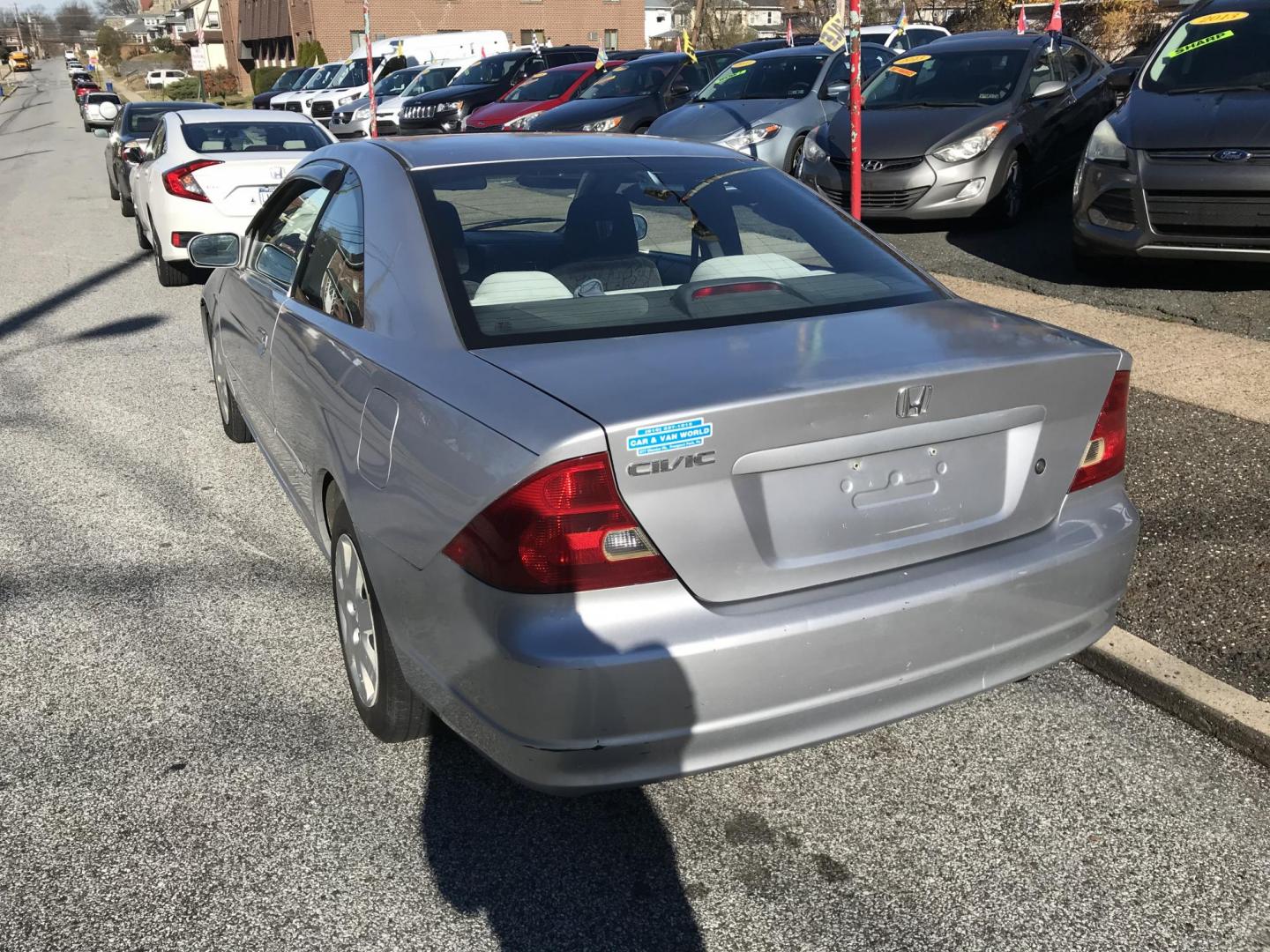 2002 Silver /Gray Honda Civic EX coupe (1HGEM22072L) with an 1.7L L4 SOHC 16V engine, 4-Speed Automatic Overdrive transmission, located at 577 Chester Pike, Prospect Park, PA, 19076, (610) 237-1015, 39.886154, -75.302338 - Photo#3
