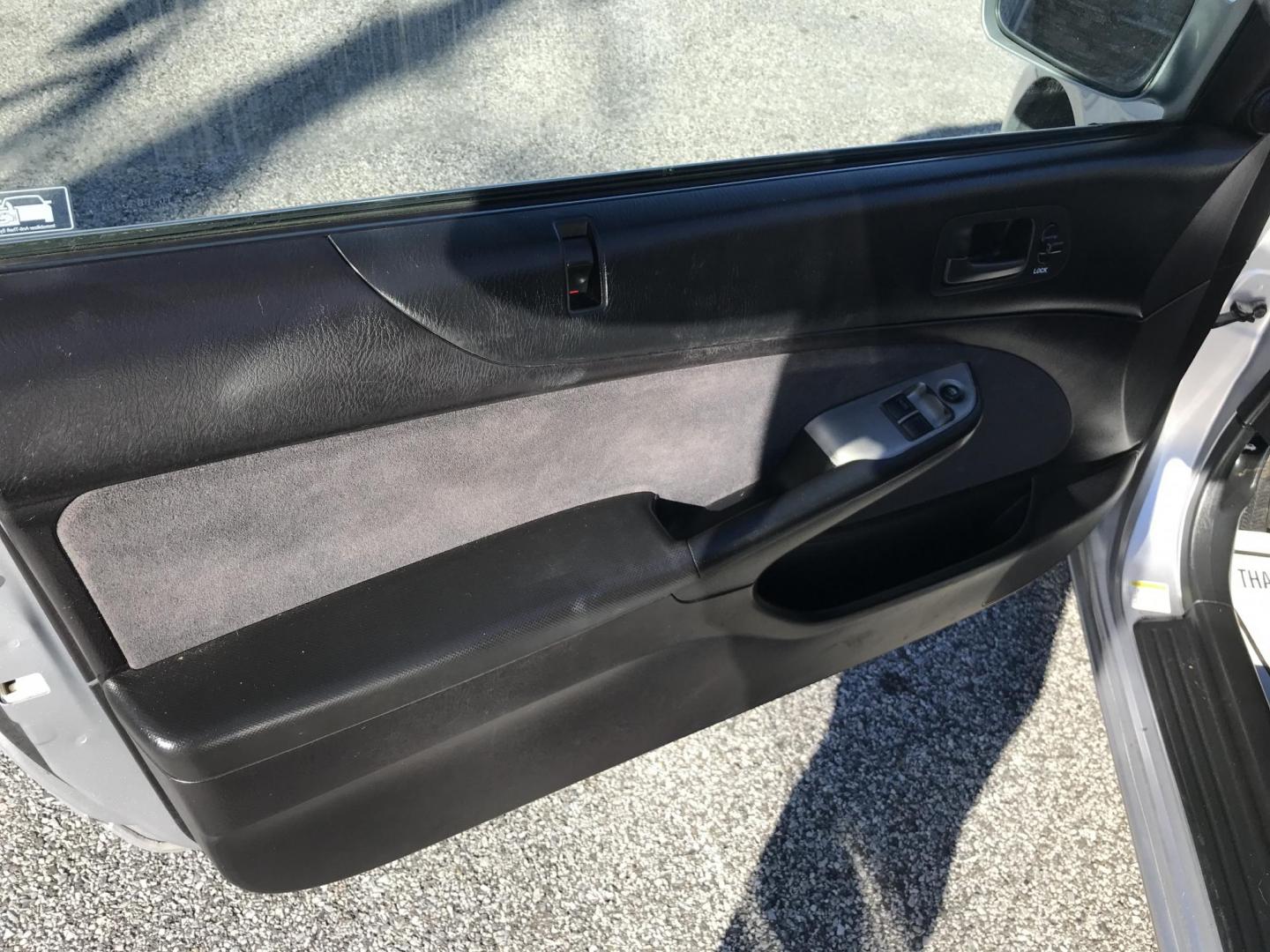 2002 Silver /Gray Honda Civic EX coupe (1HGEM22072L) with an 1.7L L4 SOHC 16V engine, 4-Speed Automatic Overdrive transmission, located at 577 Chester Pike, Prospect Park, PA, 19076, (610) 237-1015, 39.886154, -75.302338 - Photo#7