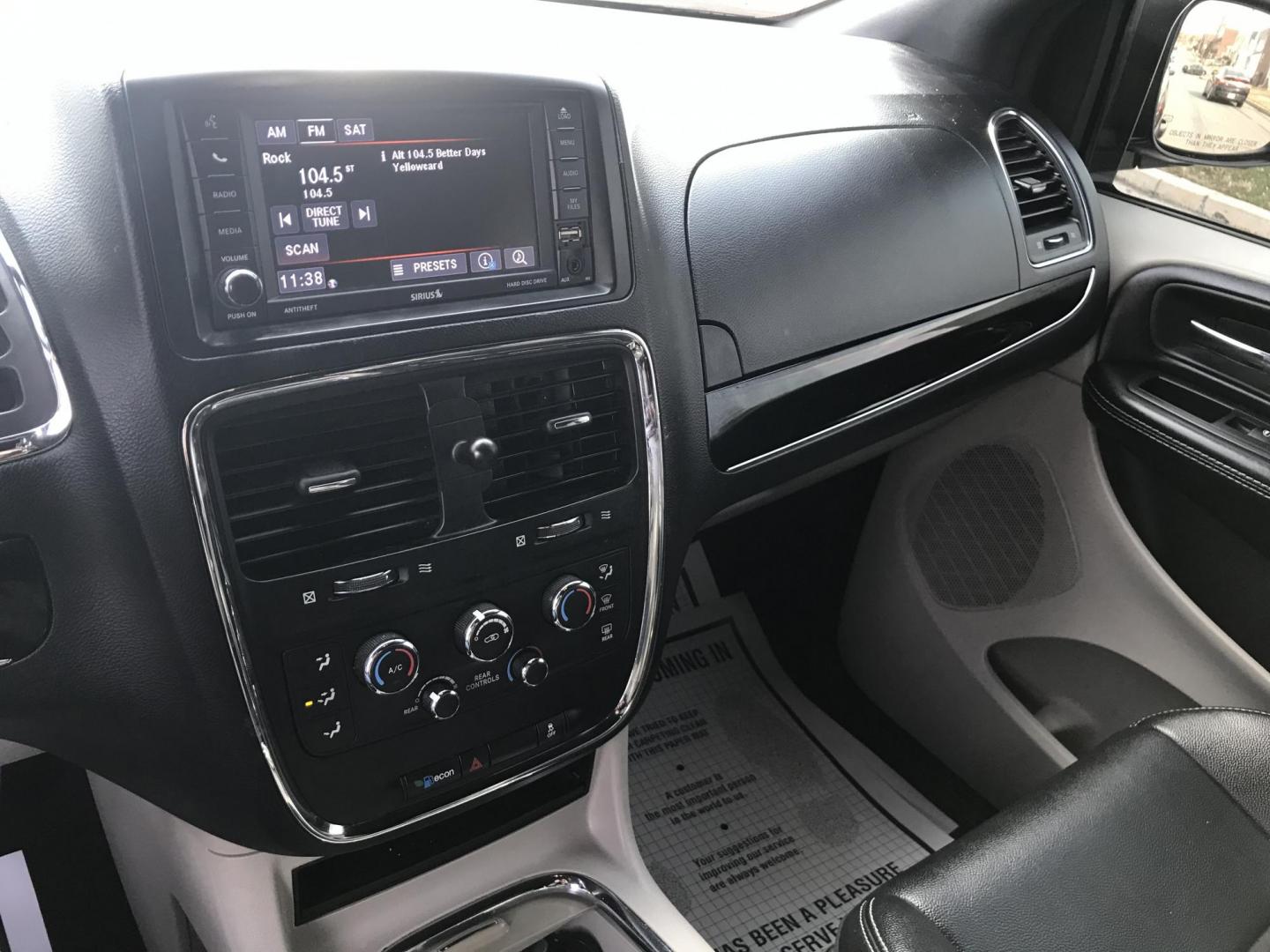 2020 Charcoal /Black Dodge Grand Caravan SXT (2C4RDGCGXLR) with an 3.6L V6 DOHC 24V engine, 6A transmission, located at 577 Chester Pike, Prospect Park, PA, 19076, (610) 237-1015, 39.886154, -75.302338 - 2020 Dodge Grand Caravan SXT: Stow and go seating, backup camera, new PA inspection, runs LIKE NEW! This vehicle comes inspected and has been given a bumper to bumper safety check. It is very clean, reliable, and well maintained. We offer a unique pay plan that is known for being the easiest and - Photo#12