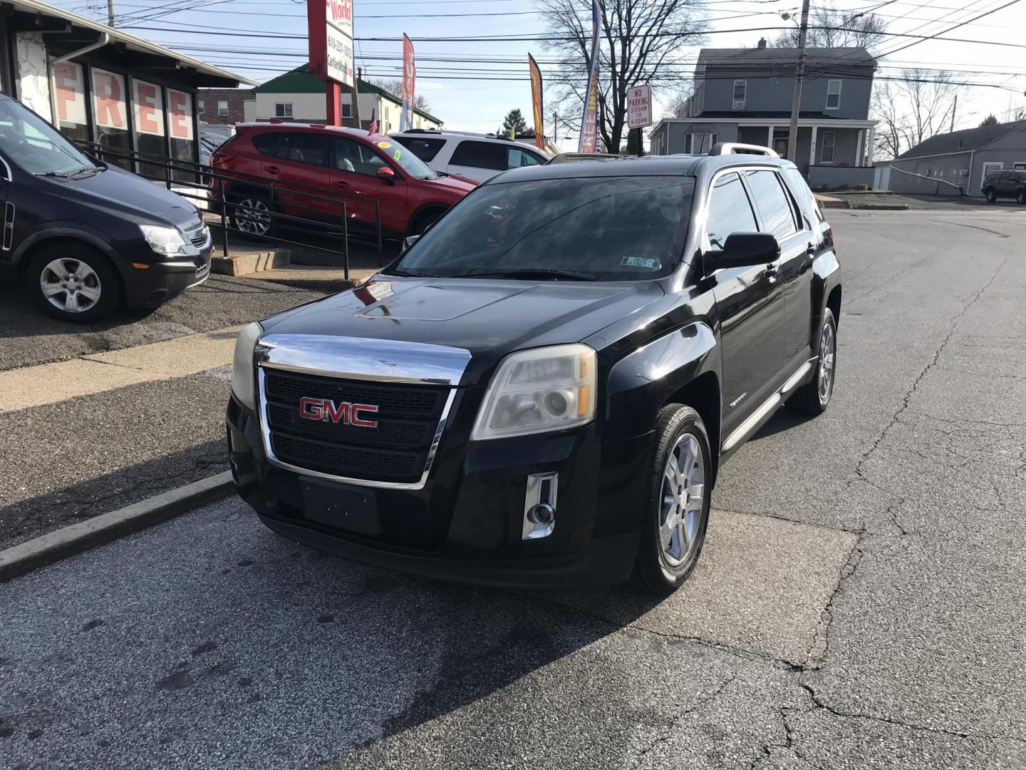2013 Black /Black GMC Terrain SLE2 FWD (2GKALSEK9D6) with an 2.4L L4 DOHC 16V FFV engine, 6-Speed Automatic transmission, located at 577 Chester Pike, Prospect Park, PA, 19076, (610) 237-1015, 39.886154, -75.302338 - 2013 GMC Terrain SLE: Backup camera, new PA inspection, great on gas, runs LIKE NEW! This vehicle comes inspected and has been given a bumper to bumper safety check. It is very clean, reliable, and well maintained. We offer a unique pay plan that is known for being the easiest and fastest financi - Photo#2