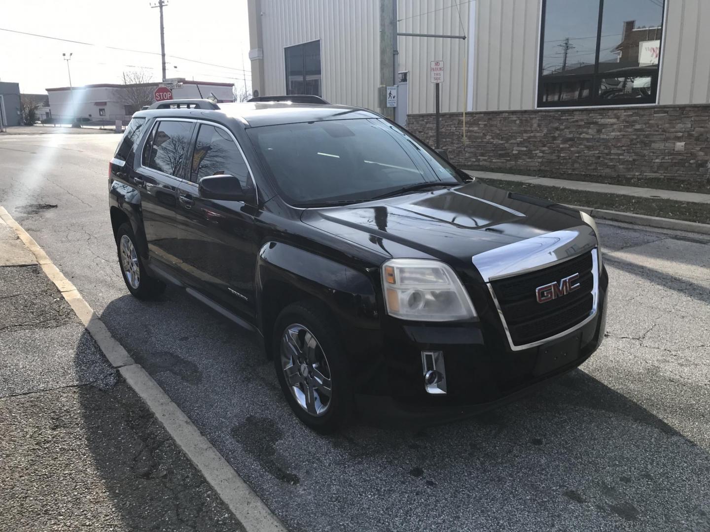 2013 Black /Black GMC Terrain SLE2 FWD (2GKALSEK9D6) with an 2.4L L4 DOHC 16V FFV engine, 6-Speed Automatic transmission, located at 577 Chester Pike, Prospect Park, PA, 19076, (610) 237-1015, 39.886154, -75.302338 - 2013 GMC Terrain SLE: Backup camera, new PA inspection, great on gas, runs LIKE NEW! This vehicle comes inspected and has been given a bumper to bumper safety check. It is very clean, reliable, and well maintained. We offer a unique pay plan that is known for being the easiest and fastest financi - Photo#3