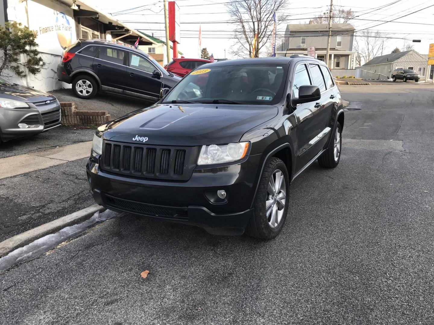 2013 Black /Black Jeep Grand Cherokee Laredo 4WD (1C4RJFAG4DC) with an 3.6L V6 DOHC 24V engine, 5-Speed Automatic transmission, located at 577 Chester Pike, Prospect Park, PA, 19076, (610) 237-1015, 39.886154, -75.302338 - 2013 Jeep Grand Cherokee Laredo: Backup camera, sunroof, new PA inspection, SUPER CLEAN, runs LIKE NEW! This vehicle comes inspected and has been given a bumper to bumper safety check. It is very clean, reliable, and well maintained. We offer a unique pay plan that is known for being the easiest - Photo#2