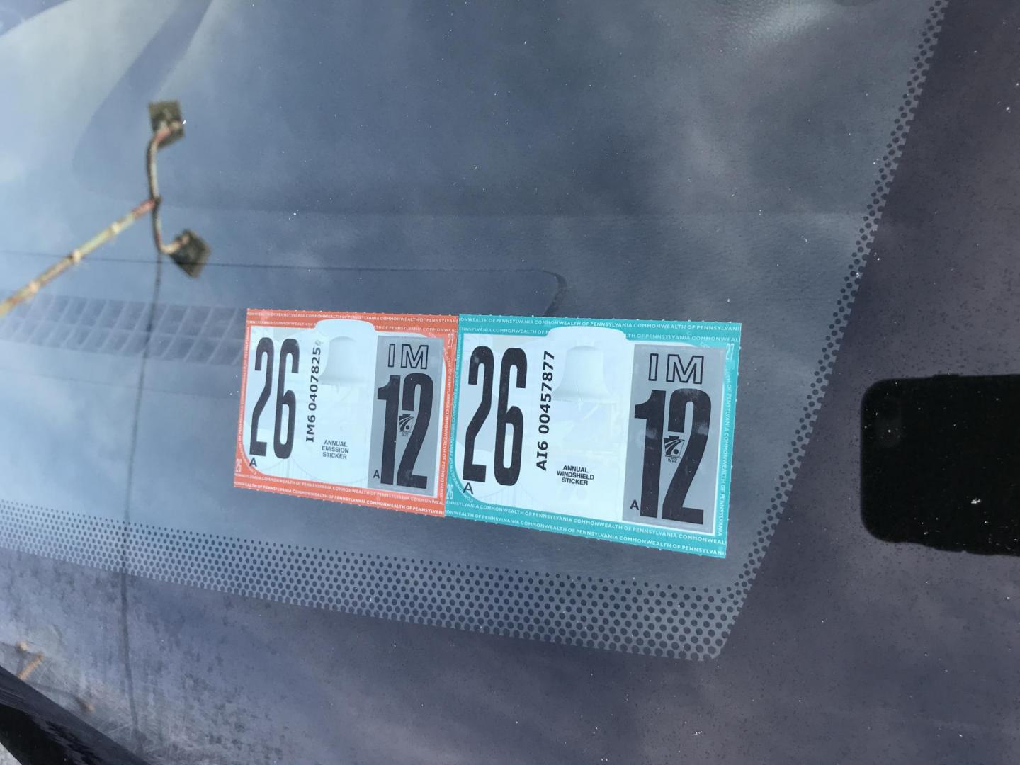 2013 Black /Black Jeep Grand Cherokee Laredo 4WD (1C4RJFAG4DC) with an 3.6L V6 DOHC 24V engine, 5-Speed Automatic transmission, located at 577 Chester Pike, Prospect Park, PA, 19076, (610) 237-1015, 39.886154, -75.302338 - 2013 Jeep Grand Cherokee Laredo: Backup camera, sunroof, new PA inspection, SUPER CLEAN, runs LIKE NEW! This vehicle comes inspected and has been given a bumper to bumper safety check. It is very clean, reliable, and well maintained. We offer a unique pay plan that is known for being the easiest - Photo#7