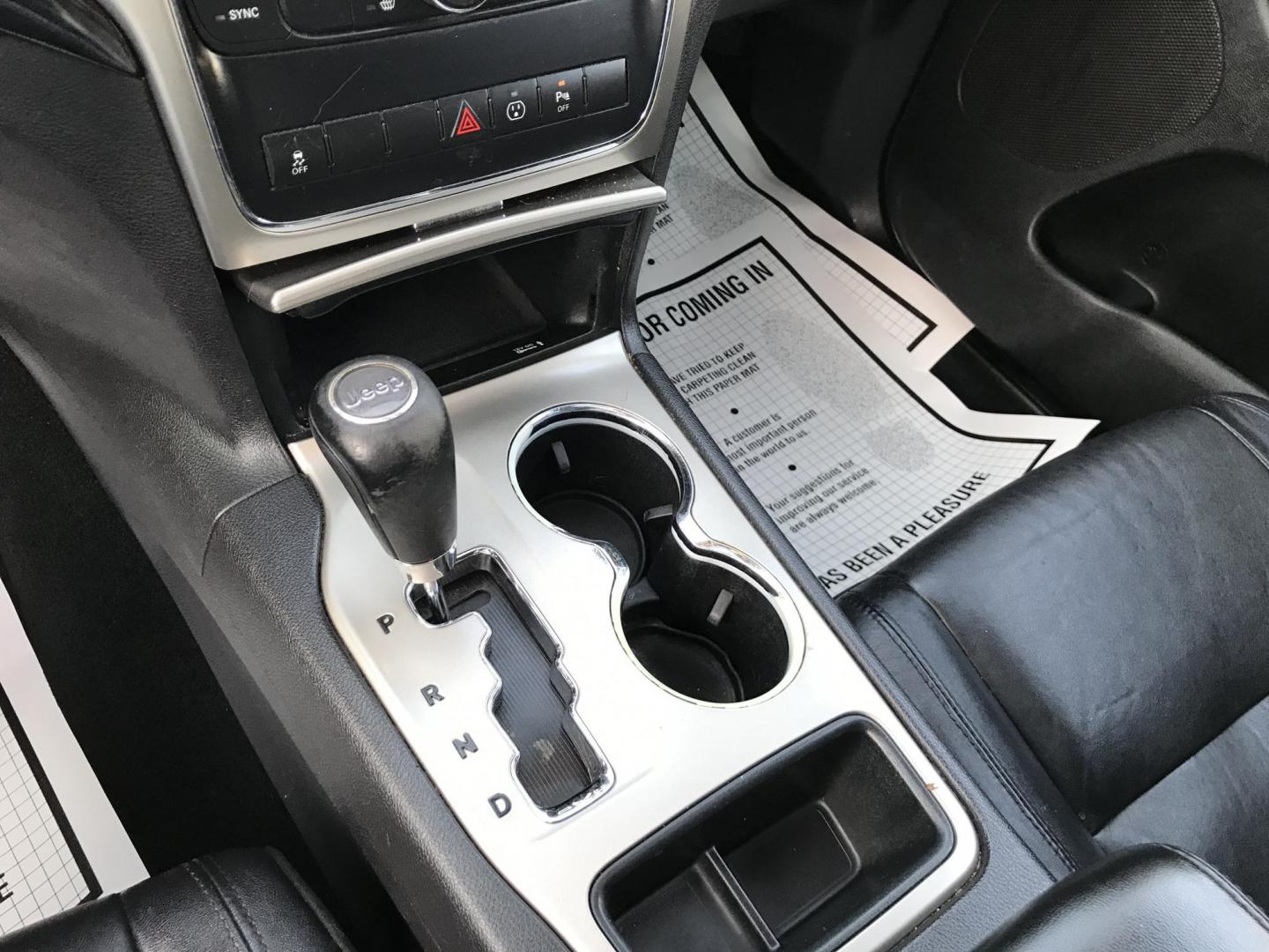 2013 Black /Black Jeep Grand Cherokee Laredo 4WD (1C4RJFAG4DC) with an 3.6L V6 DOHC 24V engine, 5-Speed Automatic transmission, located at 577 Chester Pike, Prospect Park, PA, 19076, (610) 237-1015, 39.886154, -75.302338 - 2013 Jeep Grand Cherokee Laredo: Backup camera, sunroof, new PA inspection, SUPER CLEAN, runs LIKE NEW! This vehicle comes inspected and has been given a bumper to bumper safety check. It is very clean, reliable, and well maintained. We offer a unique pay plan that is known for being the easiest - Photo#15