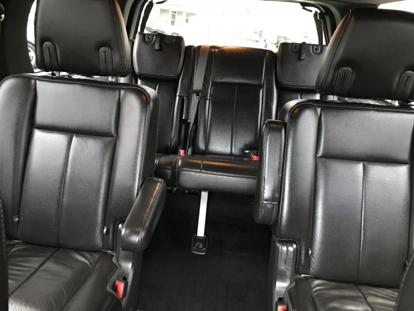 2014 White /Black Ford Expedition Limited 4WD (1FMJU2A56EE) with an 5.4L V8 SOHC 16V FFV engine, 6-Speed Automatic transmission, located at 577 Chester Pike, Prospect Park, PA, 19076, (610) 237-1015, 39.886154, -75.302338 - 2014 Ford Expedition LIMITED: 3rd row seating, 4x4, sunroof, DVD player in headrests, backup camera, navigation system, runs LIKE NEW! This vehicle comes inspected and has been given a bumper to bumper safety check. It is very clean, reliable, and well maintained. We offer a unique pay plan that - Photo#20