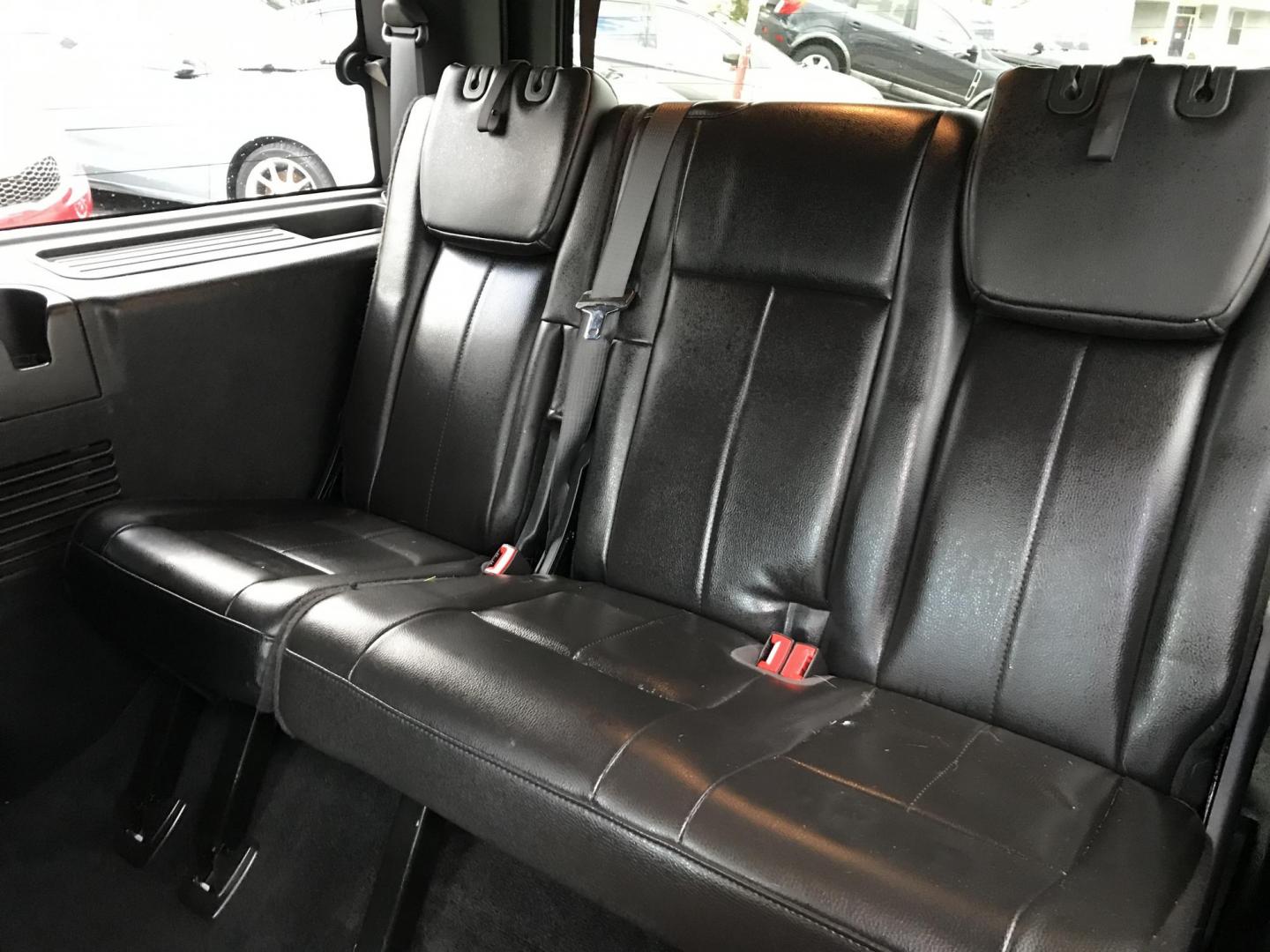 2014 White /Black Ford Expedition Limited 4WD (1FMJU2A56EE) with an 5.4L V8 SOHC 16V FFV engine, 6-Speed Automatic transmission, located at 577 Chester Pike, Prospect Park, PA, 19076, (610) 237-1015, 39.886154, -75.302338 - 2014 Ford Expedition LIMITED: 3rd row seating, 4x4, sunroof, DVD player in headrests, backup camera, navigation system, runs LIKE NEW! This vehicle comes inspected and has been given a bumper to bumper safety check. It is very clean, reliable, and well maintained. We offer a unique pay plan that - Photo#24