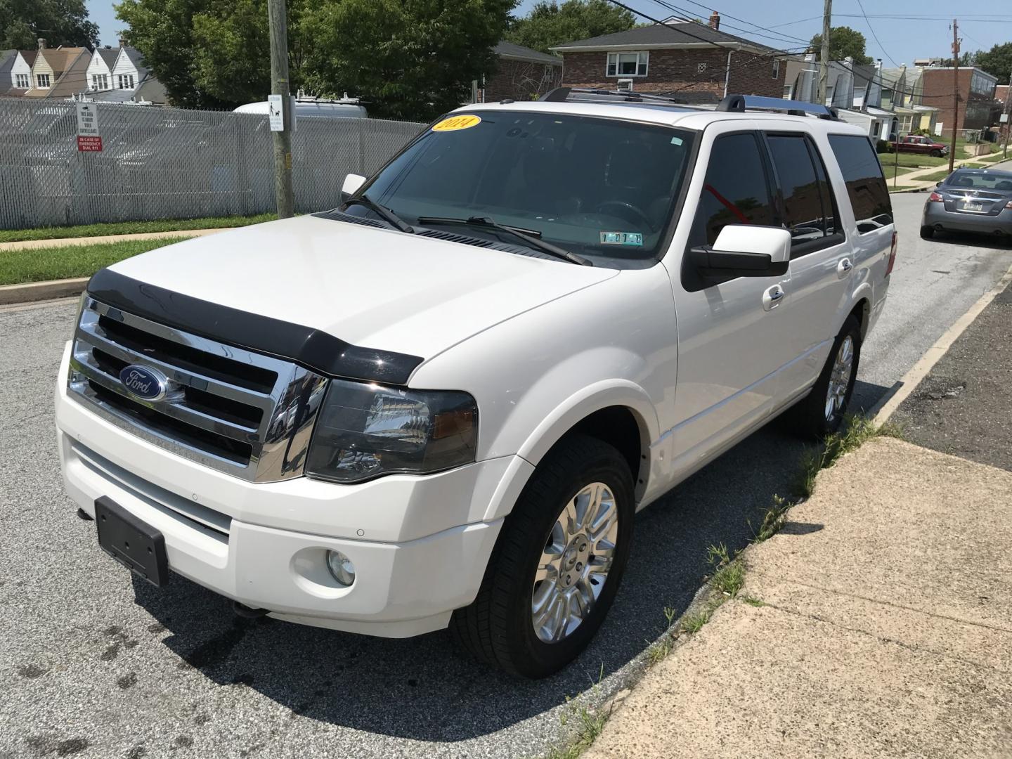 2014 White /Black Ford Expedition Limited 4WD (1FMJU2A56EE) with an 5.4L V8 SOHC 16V FFV engine, 6-Speed Automatic transmission, located at 577 Chester Pike, Prospect Park, PA, 19076, (610) 237-1015, 39.886154, -75.302338 - 2014 Ford Expedition LIMITED DVD Player • Navigation System. Example Financing: • $4,000 Down • $125 Weekly • $250 Bi-Weekly We finance our own vehicles. We do not obtain or review traditional consumer credit reports. Financing decisions are based on verified income, ability to repay,- Photo#3