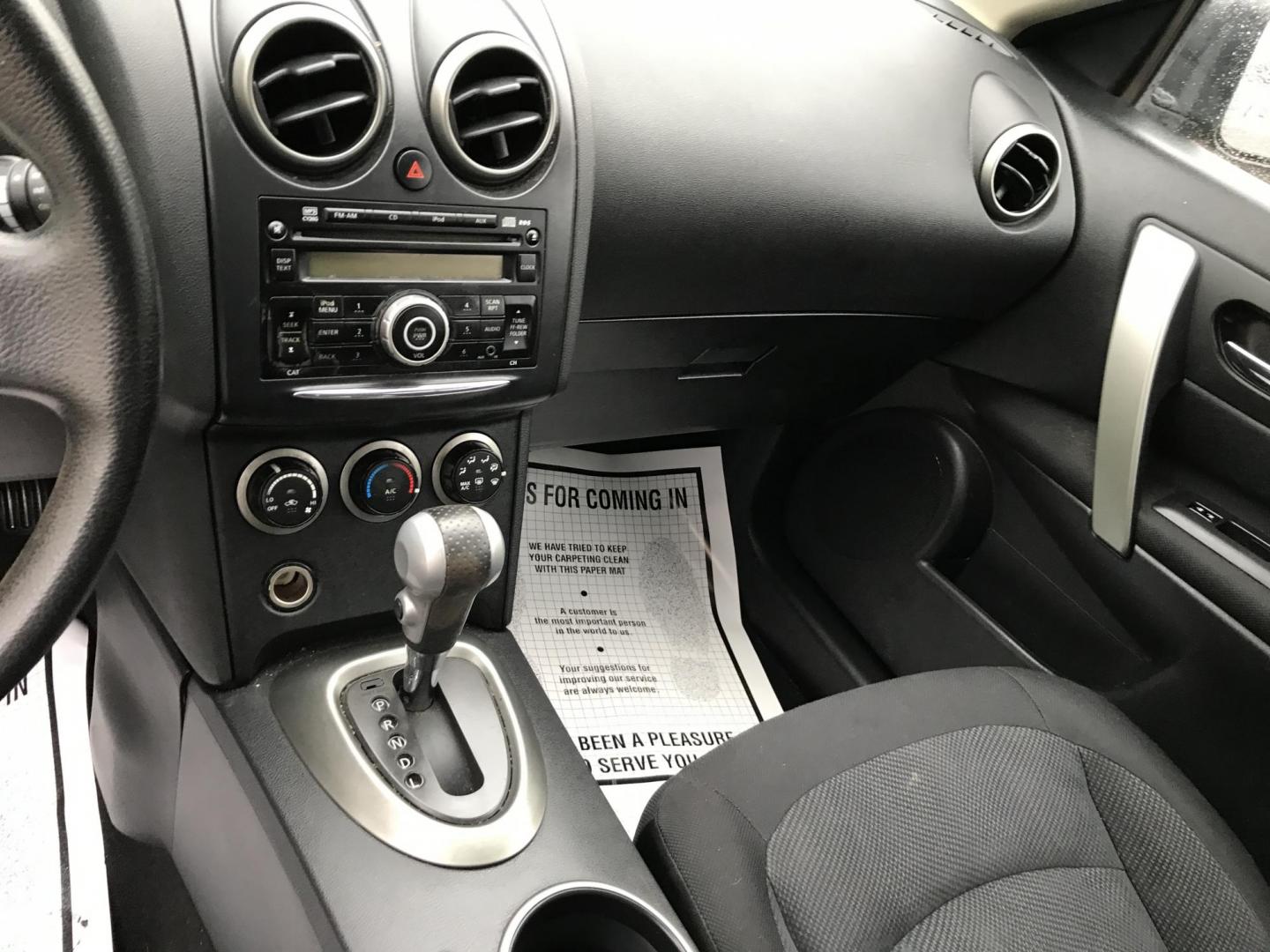 2011 Black /Gray Nissan Rogue S AWD (JN8AS5MV3BW) with an 2.5L L4 DOHC 16V engine, CVT transmission, located at 577 Chester Pike, Prospect Park, PA, 19076, (610) 237-1015, 39.886154, -75.302338 - Photo#13