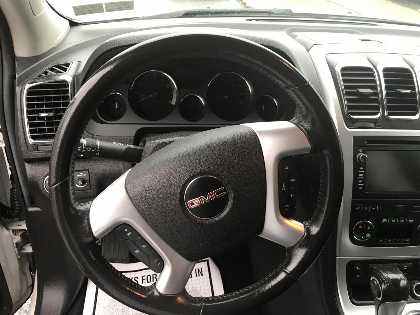 2011 White /Black GMC Acadia SLT-1 AWD (1GKKVRED3BJ) with an 3.6L V6 DOHC 24V engine, 6-Speed Automatic transmission, located at 577 Chester Pike, Prospect Park, PA, 19076, (610) 237-1015, 39.886154, -75.302338 - 2011 GMC Acadia SLT AWD: Backup camera, dual sunroofs, 3rd row seating, new PA inspection, SUPER CLEAN, runs LIKE NEW! This vehicle comes inspected and has been given a bumper to bumper safety check. It is very clean, reliable, and well maintained. We offer a unique pay plan that is known for bei - Photo#12