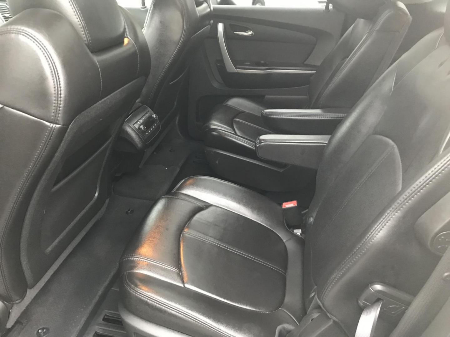 2011 White /Black GMC Acadia SLT-1 AWD (1GKKVRED3BJ) with an 3.6L V6 DOHC 24V engine, 6-Speed Automatic transmission, located at 577 Chester Pike, Prospect Park, PA, 19076, (610) 237-1015, 39.886154, -75.302338 - 2011 GMC Acadia SLT AWD: Backup camera, dual sunroofs, 3rd row seating, new PA inspection, SUPER CLEAN, runs LIKE NEW! This vehicle comes inspected and has been given a bumper to bumper safety check. It is very clean, reliable, and well maintained. We offer a unique pay plan that is known for bei - Photo#19