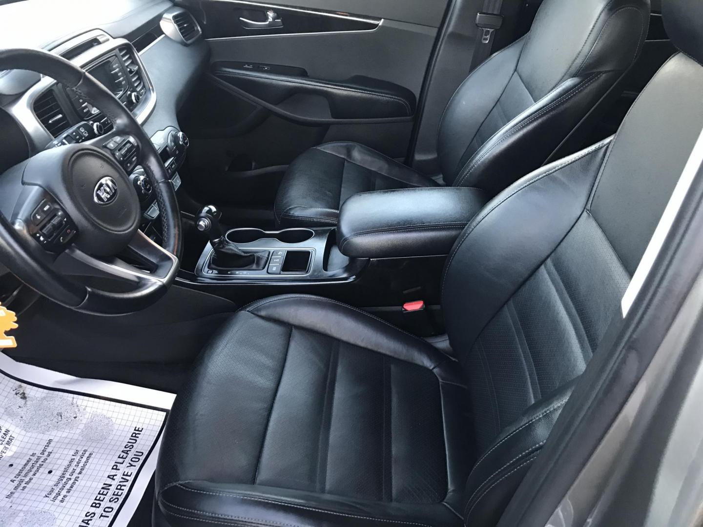 2016 Gray /Gray Kia Sorento EX AWD (5XYPHDA13GG) with an 2.4L L4 DOHC 16V engine, 6-Speed Automatic transmission, located at 577 Chester Pike, Prospect Park, PA, 19076, (610) 237-1015, 39.886154, -75.302338 - 2016 Kia Sorento EX: AWD, backup camera, new PA inspection, SUPER CLEAN, runs LIKE NEW! This vehicle comes inspected and has been given a bumper to bumper safety check. It is very clean, reliable, and well maintained. We offer a unique pay plan that is known for being the easiest and fastest fina - Photo#9