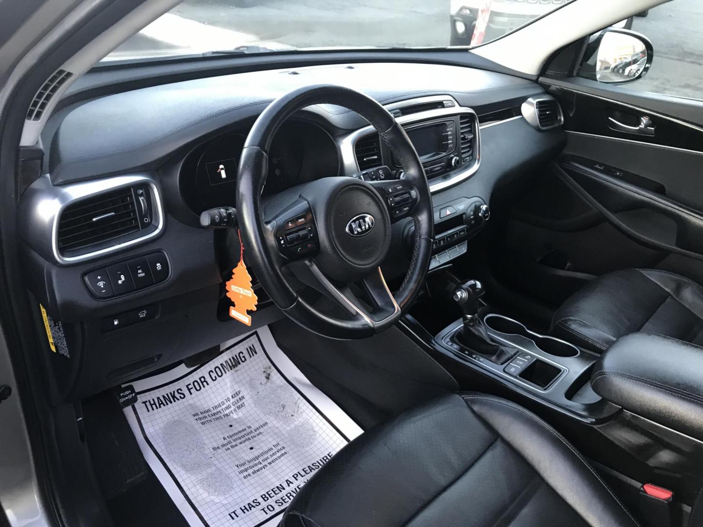 2016 Gray /Gray Kia Sorento EX AWD (5XYPHDA13GG) with an 2.4L L4 DOHC 16V engine, 6-Speed Automatic transmission, located at 577 Chester Pike, Prospect Park, PA, 19076, (610) 237-1015, 39.886154, -75.302338 - 2016 Kia Sorento EX: AWD, backup camera, new PA inspection, SUPER CLEAN, runs LIKE NEW! This vehicle comes inspected and has been given a bumper to bumper safety check. It is very clean, reliable, and well maintained. We offer a unique pay plan that is known for being the easiest and fastest fina - Photo#10