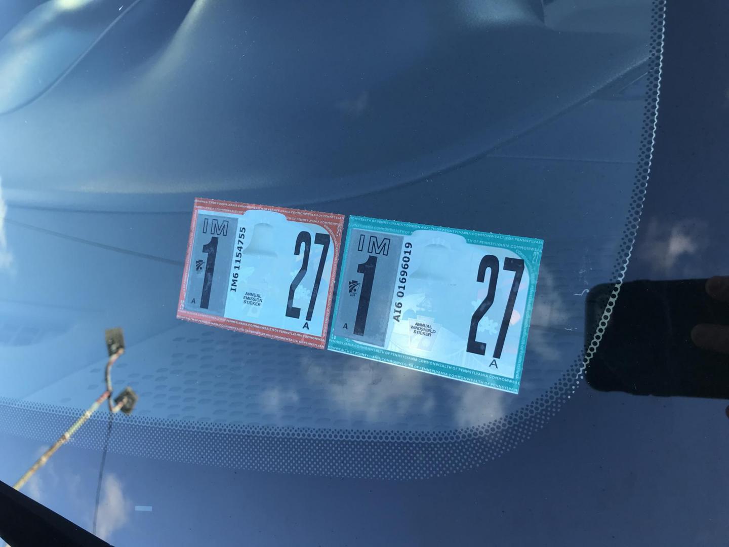 2015 Black /Tan Dodge Journey SXT (3C4PDCBG2FT) with an 3.6L V6 DOHC 24V engine, 6-Speed Automatic transmission, located at 577 Chester Pike, Prospect Park, PA, 19076, (610) 237-1015, 39.886154, -75.302338 - 2015 Dodge Journey SXT: 3rd row seating, new PA inspection, SUPER CLEAN, runs LIKE NEW! This vehicle comes inspected and has been given a bumper to bumper safety check. It is very clean, reliable, and well maintained. We offer a unique pay plan that is known for being the easiest and fastest fina - Photo#6